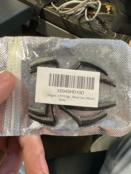 Condition photo showing New/Like New for Dogary 2 PCS Spider Emblems Sticker, 3D Stereo Personalized Spider Silhouette Emblems for Bumper Fender Side Door Laptop, Self-adhesive Scratch Hiding Car Exterior Accessories, for Most Cars (Black)