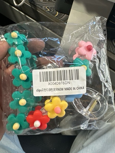 Condition photo showing New/Like New for 2 Pack Flower motif Big Hair Claw Clips for Women Stylish distinctive shape Hair Claw Large Claw Clip for Thick Curly Thin Hair Strong Hold jaw clips (Color+green)