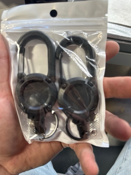 Condition photo showing New/Like New for Retractable Keychain Heavy Duty 2 Pack Badge Reels Holder Keychain, Black ID Badge Clip with Upgraded 58cm Stainless Steel Cord ID Strap for Men and Women