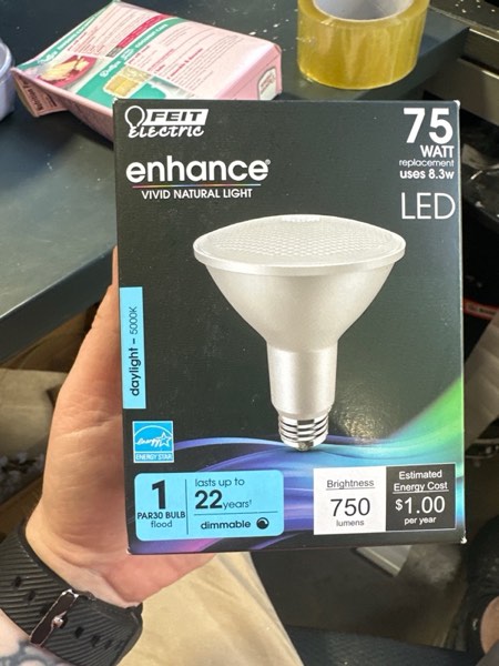 Condition photo showing New/Like New for Feit Electric 7222912 65W 650 Lumens PAR30L E26 Dimmable LED Bulb - 5K