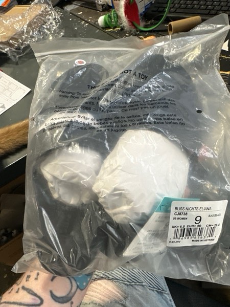 Condition photo showing New/Like New for (US-9) REEF Bliss Nights Eliana Womens Slide Sandal, Super Lightweight and Soft Footbed, Black/Black, 9