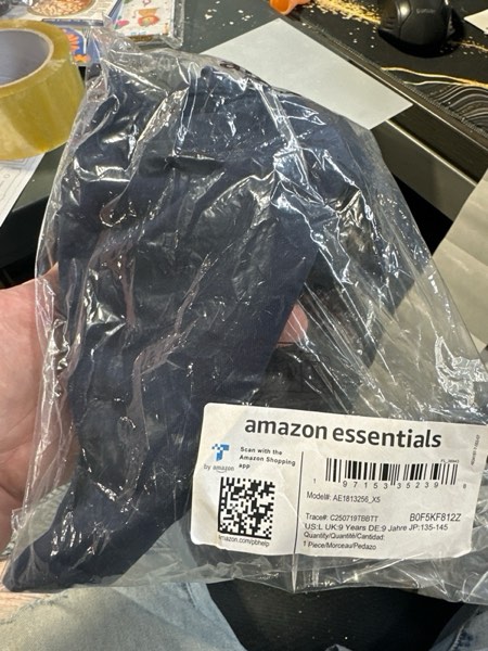 Condition photo showing New/Like New for (US-Large) Amazon Essentials Boys Short-Sleeve T-Shirts 1 Navy Large