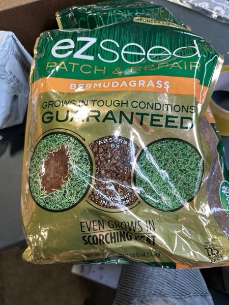 Condition photo showing New/Like New for 10LB EZ Seed Bermuda