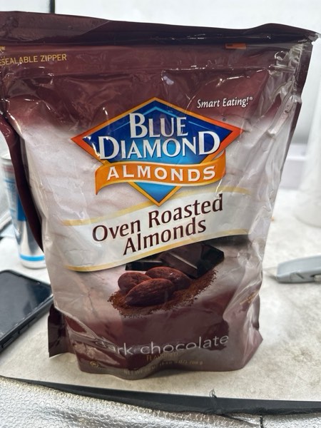 Condition photo showing New/Like New for Blue Diamond Almonds Oven Roasted Dark Chocolate Flavored Snack Nuts, 25 Oz Resealable Bag (Pack of 1) Dark Chocolate 25 Ounce (Pack of 1)