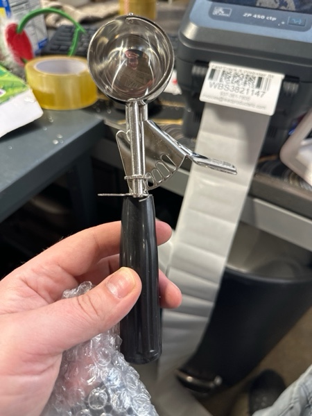 Condition photo showing New/Like New for WinCo Icd-12 No.12 Ice Cream Disher With Plastic Handle