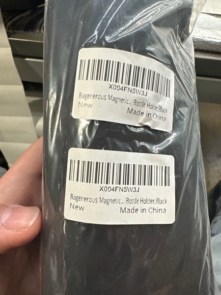 Condition photo showing New/Like New for Bagenerous Gym Magnetic Water Bottle Holder with Adjustable Shoulder Strap and Phone Pocket,Holds 30/40oz Bottle Sleeve with Handle/Handleless,7 Card Pockets Black