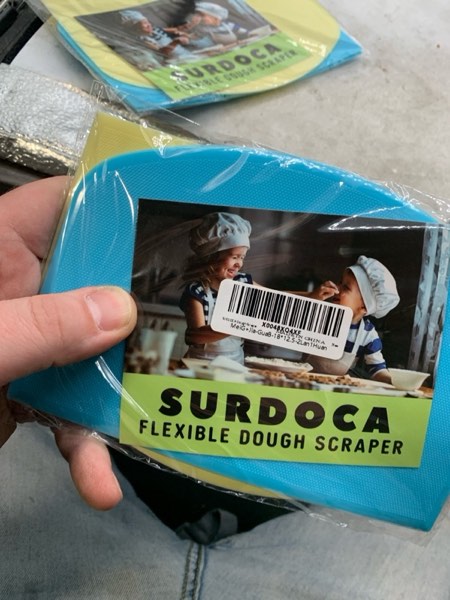Condition photo showing New/Like New for SURDOCA Dough Scraper - 3P 7.1x4.9" Plastic Flexible Bowl Scraper, Sharp Edge & Angles Cake Scraper. Non-Slip Bakeware Decorating Tools Sculpting & Modeling Tools - Blue+Yellow+Blue 18x12.5cm/7.1x4.9'' Blue+Yellow+Blue