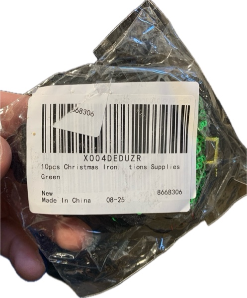 Condition photo showing New/Like New for Operitacx Christmas Applique Patches — Cute Iron On Patches for Backpack Clothes Pants Hat DIY Decoration (Christmas Tree Sequins, Green)