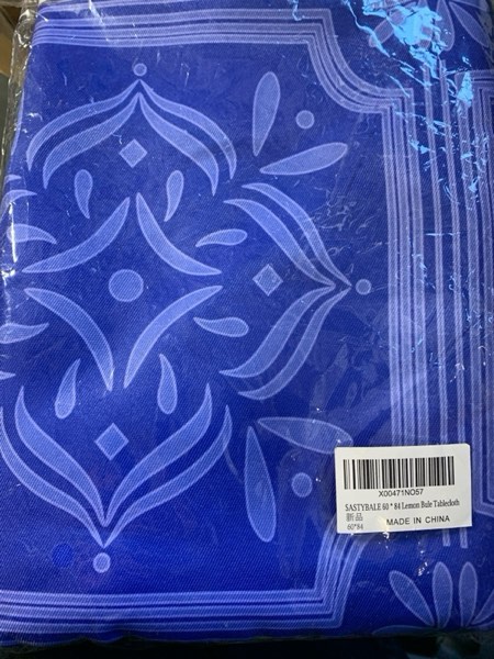 Condition photo showing New/Like New for SASTYBALE Lemon Tablecloth — 52 x 70 inches Summer Tablecloths for Rectangle Tables — Spill-Proof Stain-Resistant White Polyester Fabric Table Cover for Dining, Party, Picnic, Indoor, Outdoor Use (Lemon #2, 70" x 52", Rectangular)
