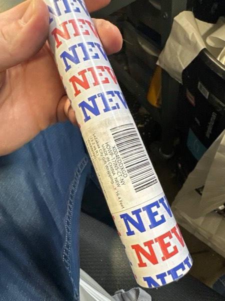 Condition photo showing New/Like New for LeZakaa New York Gift Wrapping Paper Roll, New York Lettering in Bule & Red, City Wrapping paper for Birthday, Holiday Vacation Travel Gift Wrap, Mini Roll, 17 inches x 16.4 Feet (23.2 sq.ft.)