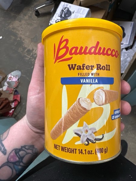 Condition photo showing New/Like New for Bauducco Wafer Rolls, Vanilla, 14.1 oz (Pack of 1) - Crispy Cream-Filled Cookies - Gourmet Rolled Wafer Sticks - Premium Dessert Treat - Perfect for Coffee, Parties & Gift Baskets - Family Sharing Snack