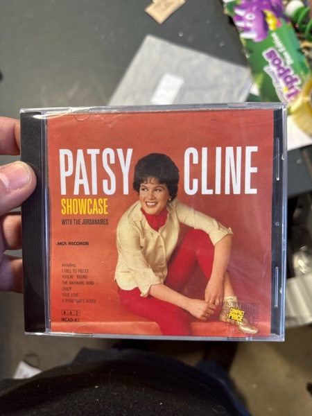 Condition photo showing New/Like New for Patsy Cline Showcase