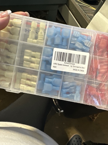 Condition photo showing New/Like New for AIRIC UL Listed Nylon Spade Quick Disconnect Connectors Kit, 22-10 Gauge Male and Female Electrical Connector Wire Spade Crimp Terminals, Wiring Crimps Insulated Terminal Assortment Kits, 100 Pcs Spade-100pcs