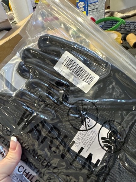 Condition photo showing New/Like New for Moon Kitty Mens Lightweight Running Gloves Winter Waterproof Cold Weather Black X-Large