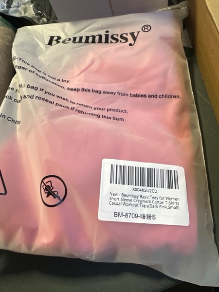 Condition photo showing New/Like New for Beumissy Basic Tees for Women Short Sleeve Crewneck Cotton T-Shirts Casual Summer Tops (Small)