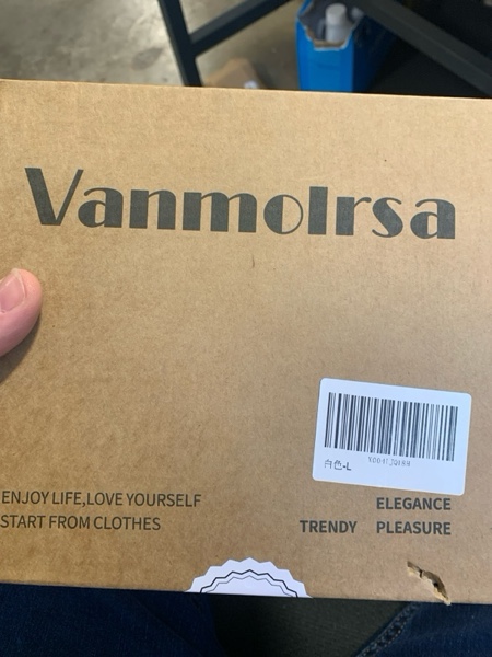 Condition photo showing New/Like New for Women's Open Back Workout Tops - Sleeveless Yoga Tank Tops for Women, Moisture-Wicking Athletic Shirts for Running White Large