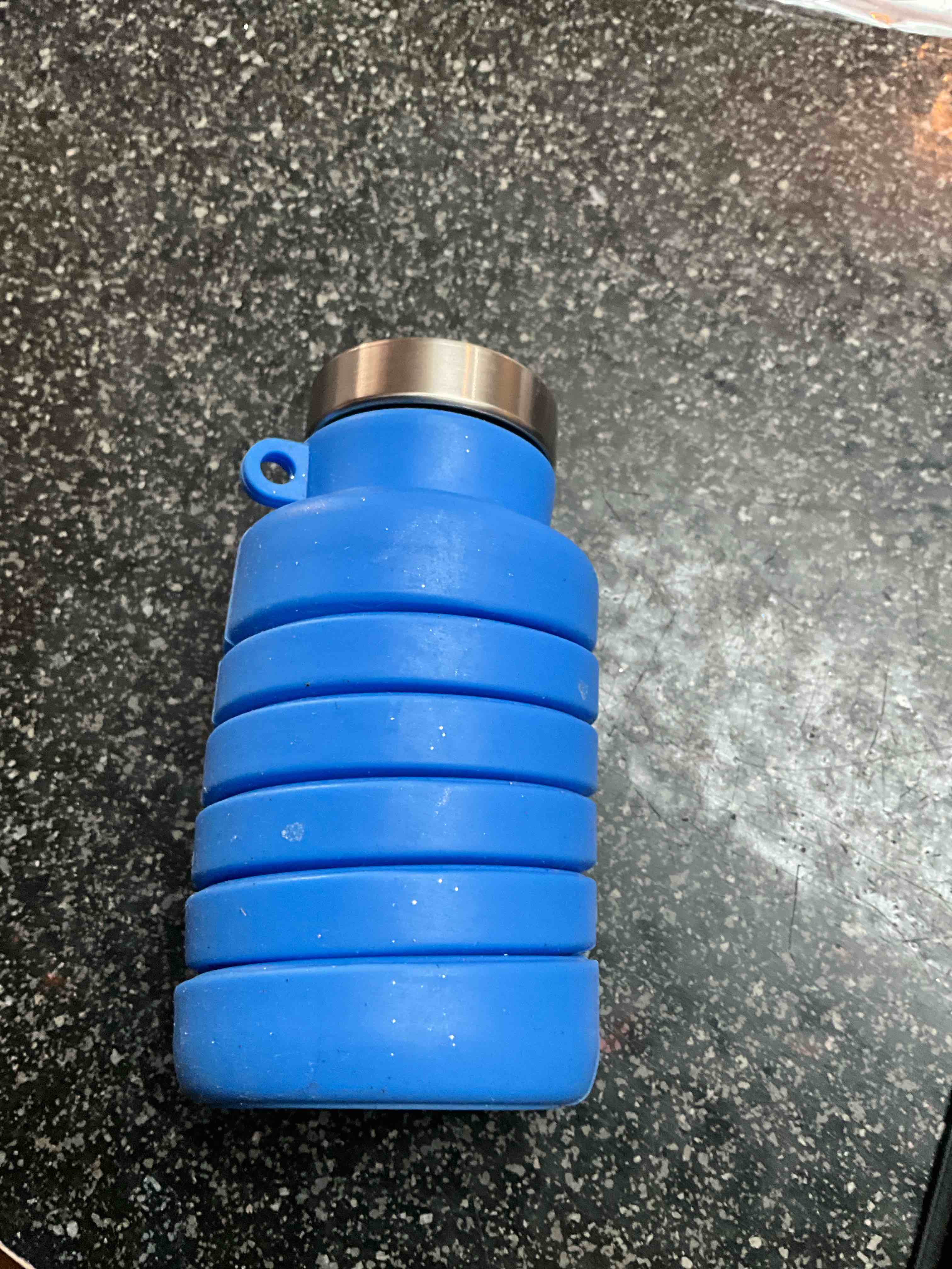 Clip On Expandable Water Bottle - blue 