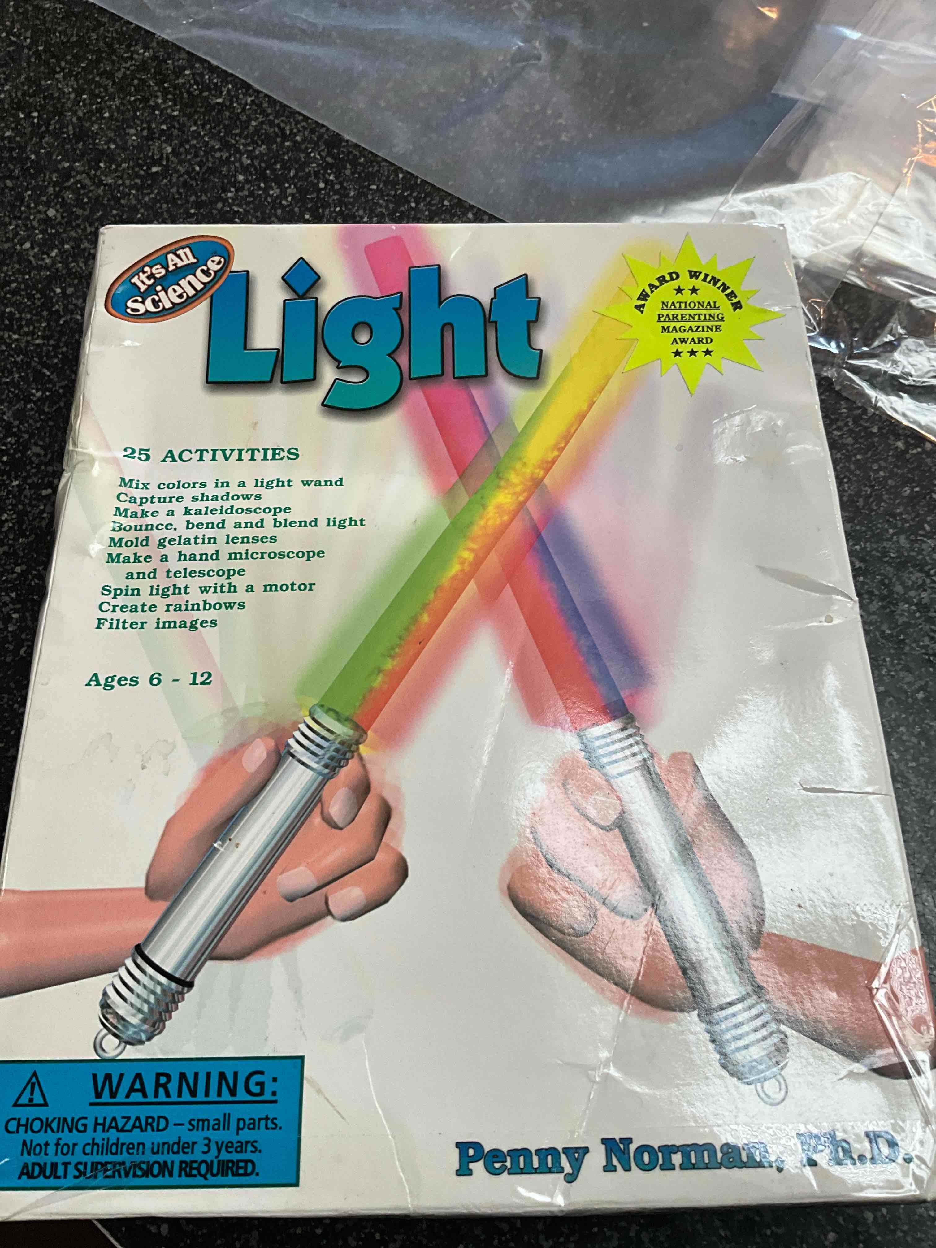 It’s All Science - Light - 25 Activities - (award winner - (national parenting magazine award)