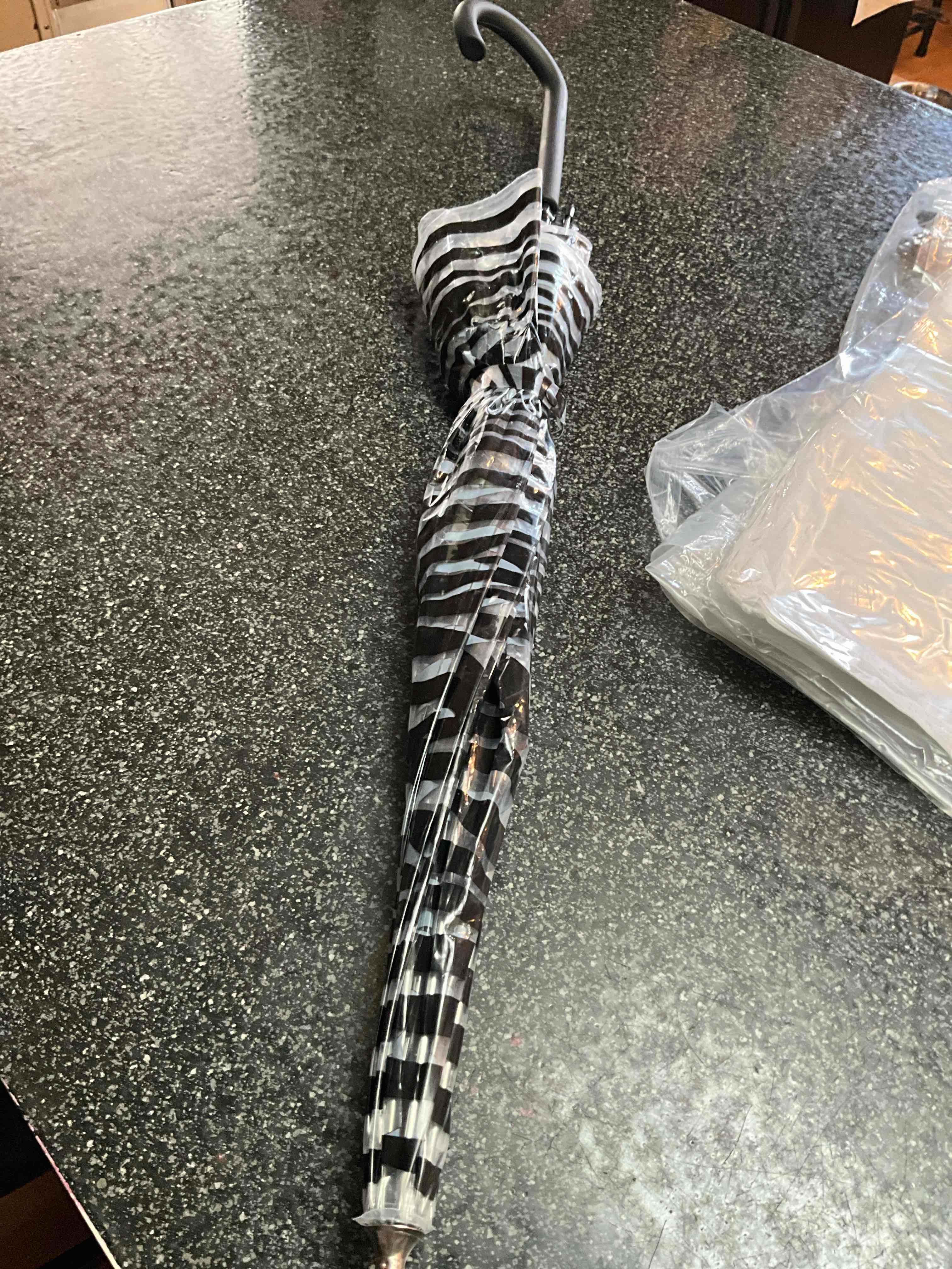 Large Black/White - Umbrella 