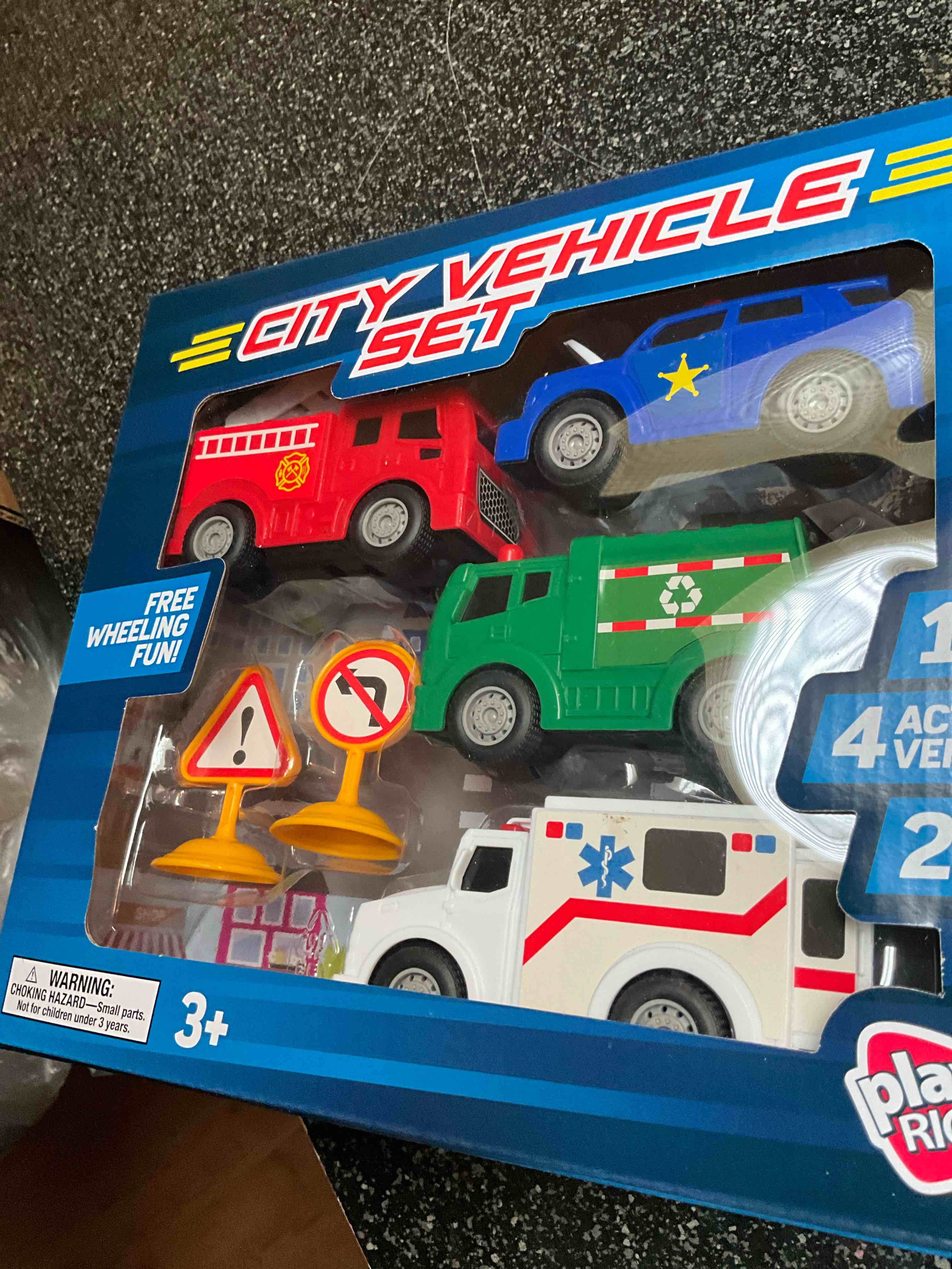 City Vehicle Set - Free Wheeling Fun - Play Mat/4 Vehicles/Road Signs 
