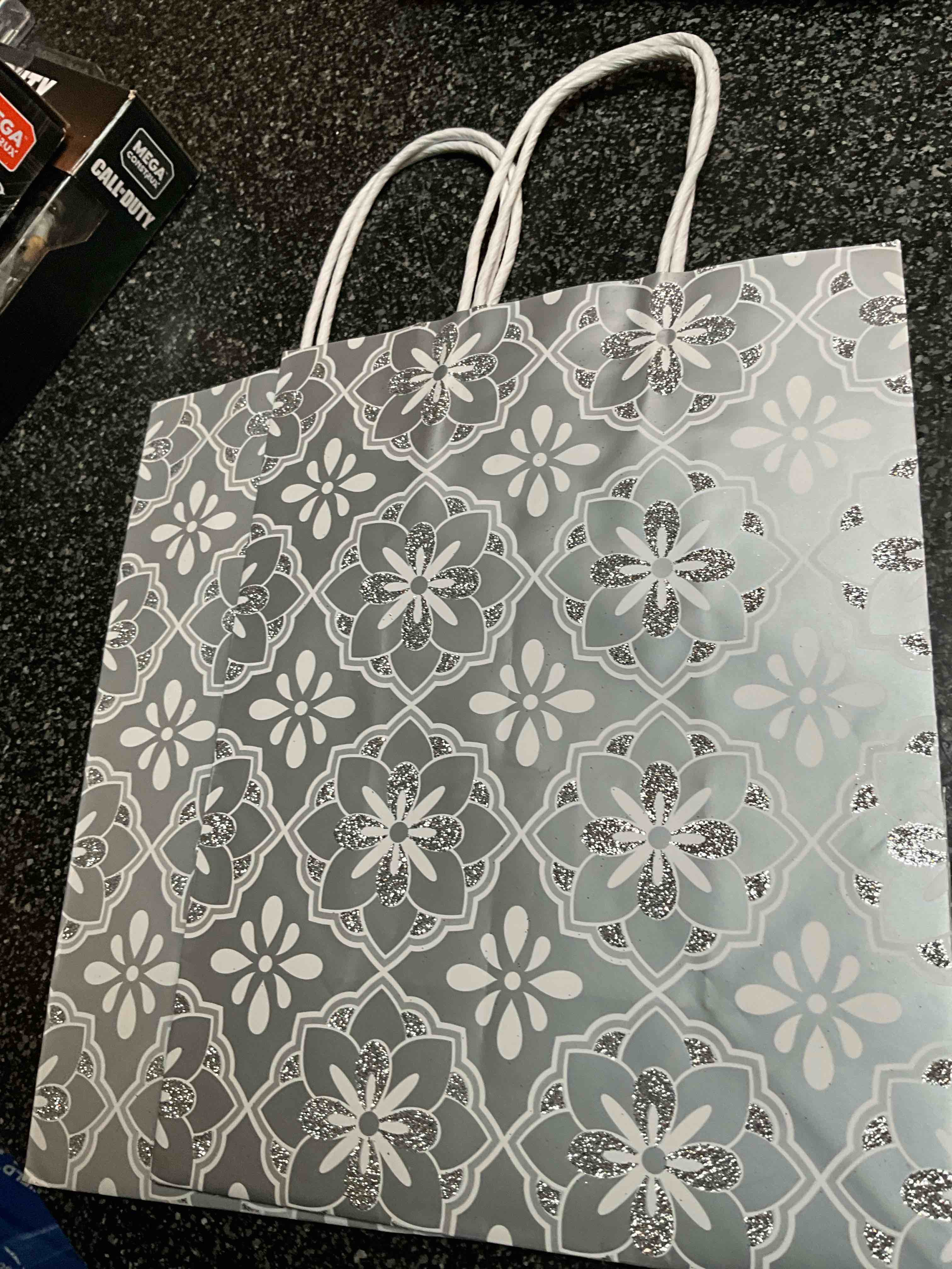 Gift Bags - Silver/White 