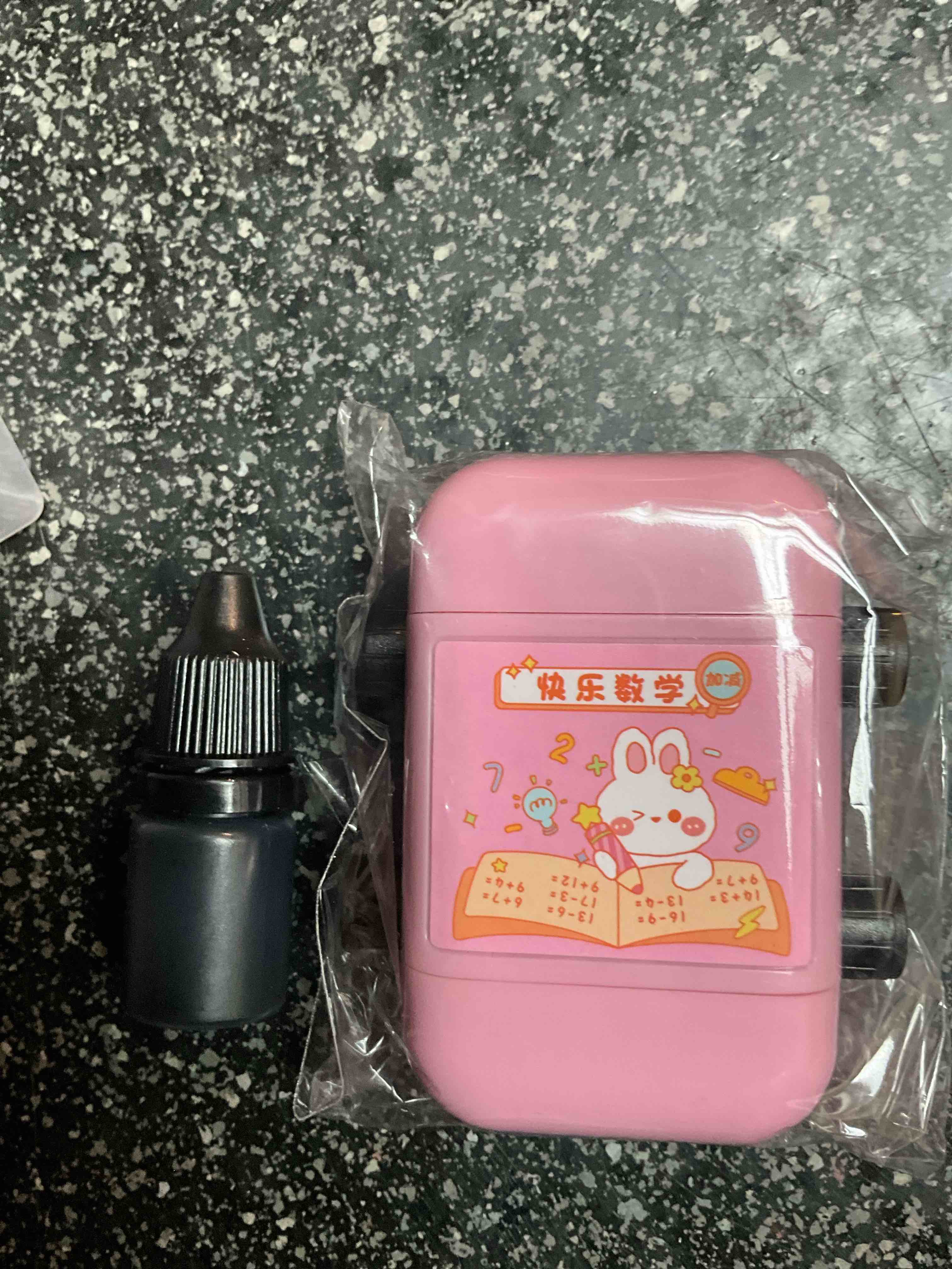 Kids Math Teacher Stamps Set - Aodili Addition and Subtraction 2 in 1 Self-Inking Digital Questions Roller Stamps for Kindergarten Practice, Homework, Teacher Supplies(Pink)