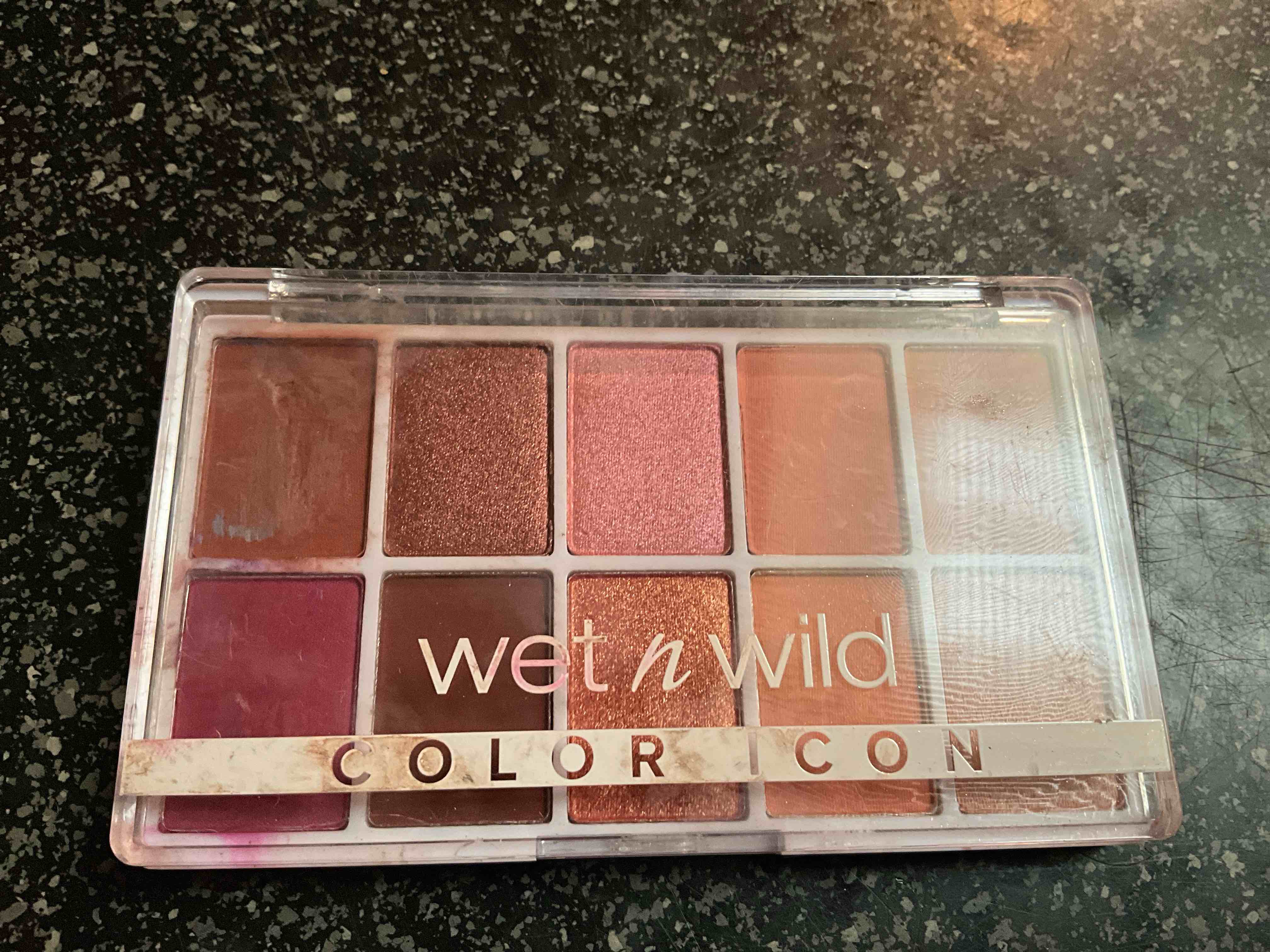 wet n wild Color Icon 10-Pan Eyeshadow Makeup Palette, Long Lasting, Shimmer, Metallic, Glittery, Matte, Rich Smooth Pigment, Cruelty Free - Pink Heart And Sol