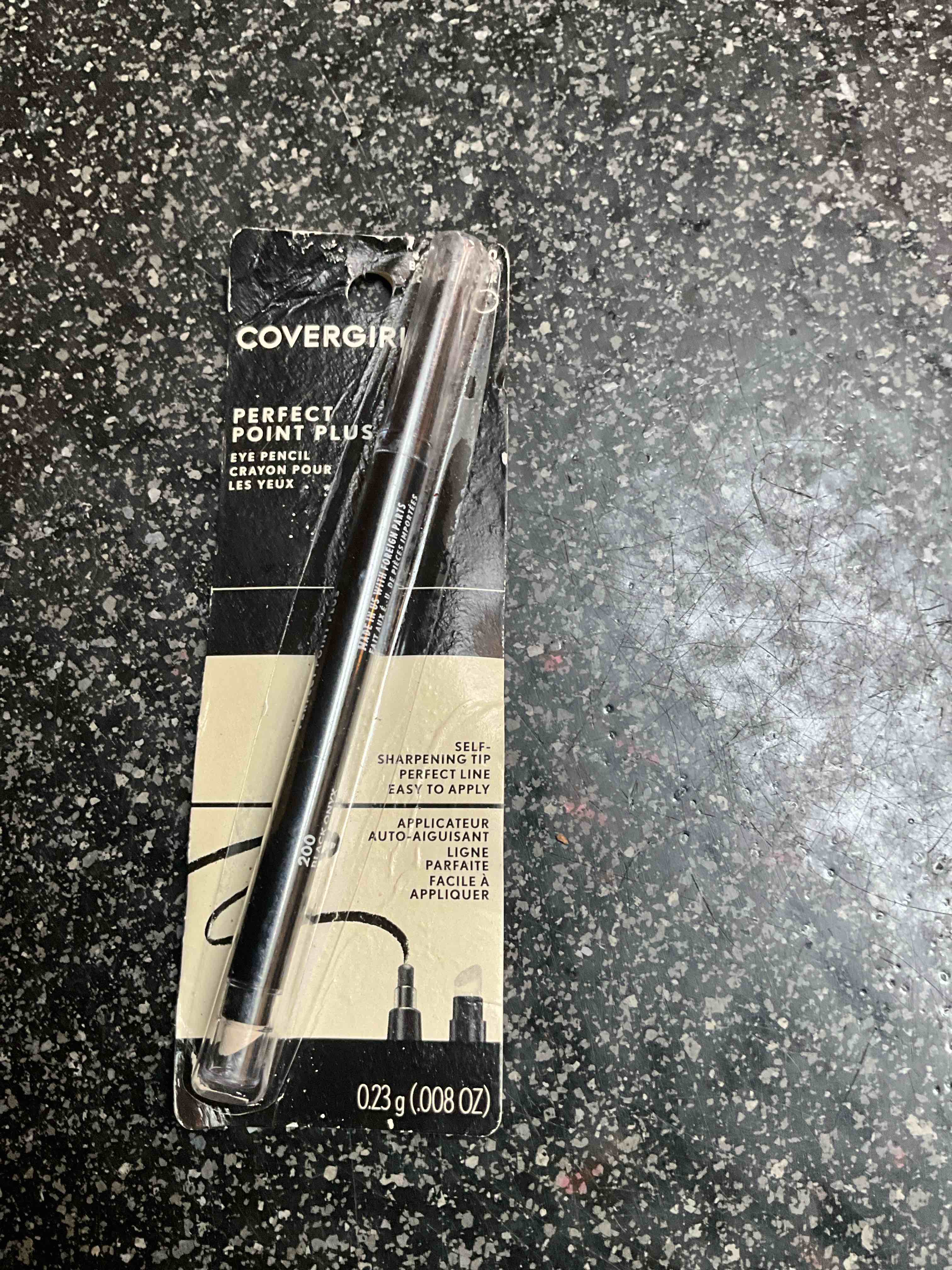 COVERGIRL Perfect Point PLUS Eyeliner, One Pencil, Black Onyx Color, Self Sharpening Eyeliner Pencil, Smudger Tip for Blending (packaging may vary)