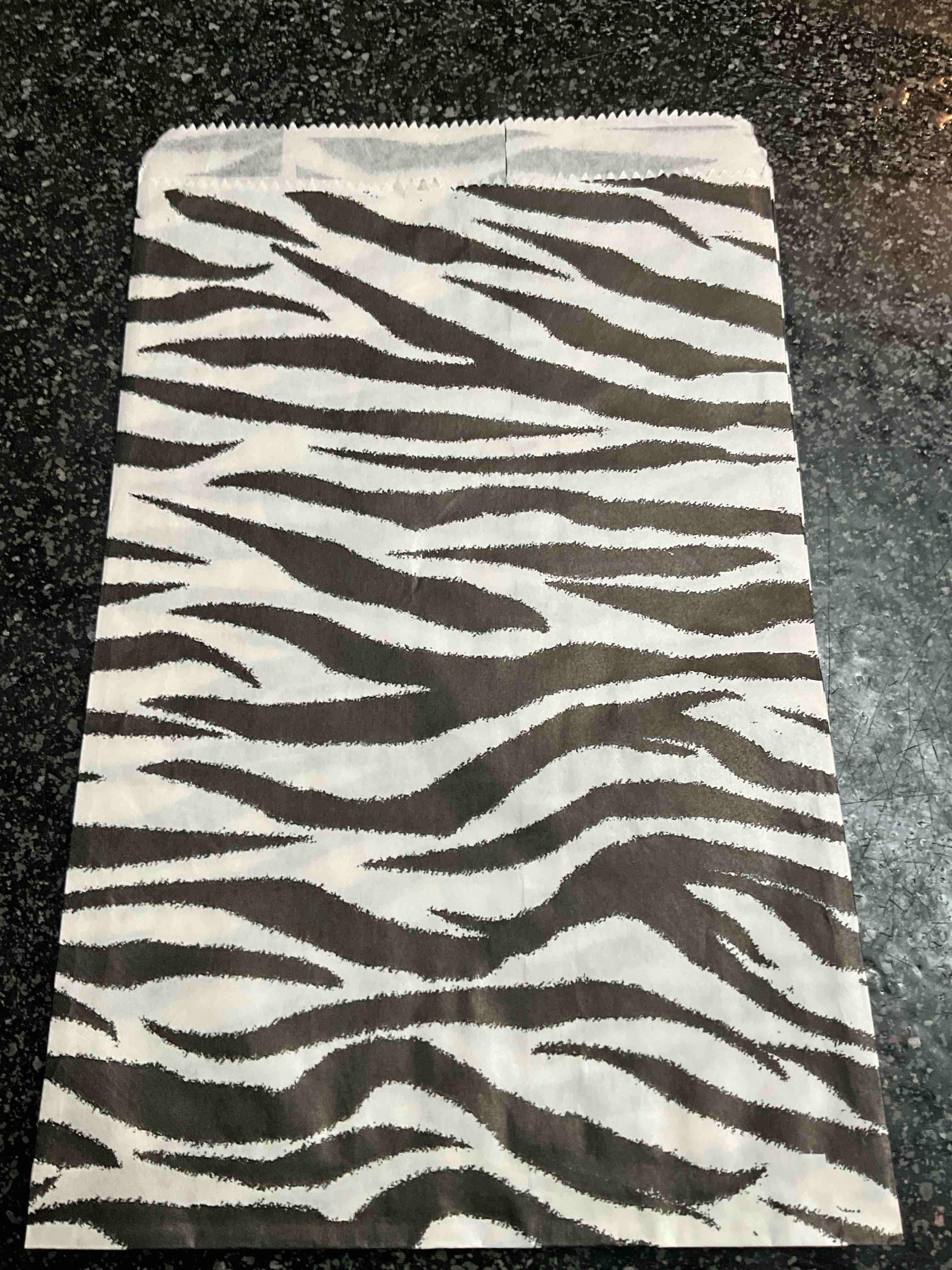 Gift Bags - 10 count - zebra print 