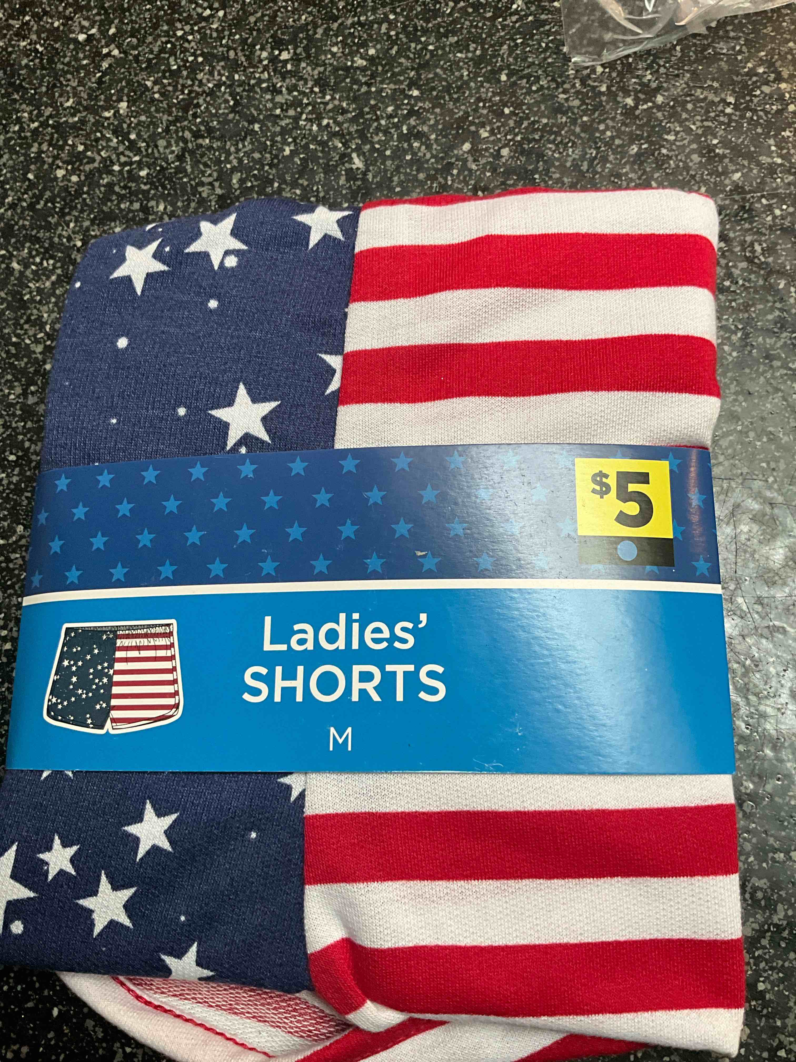 Ladies Shorts - Size - m 