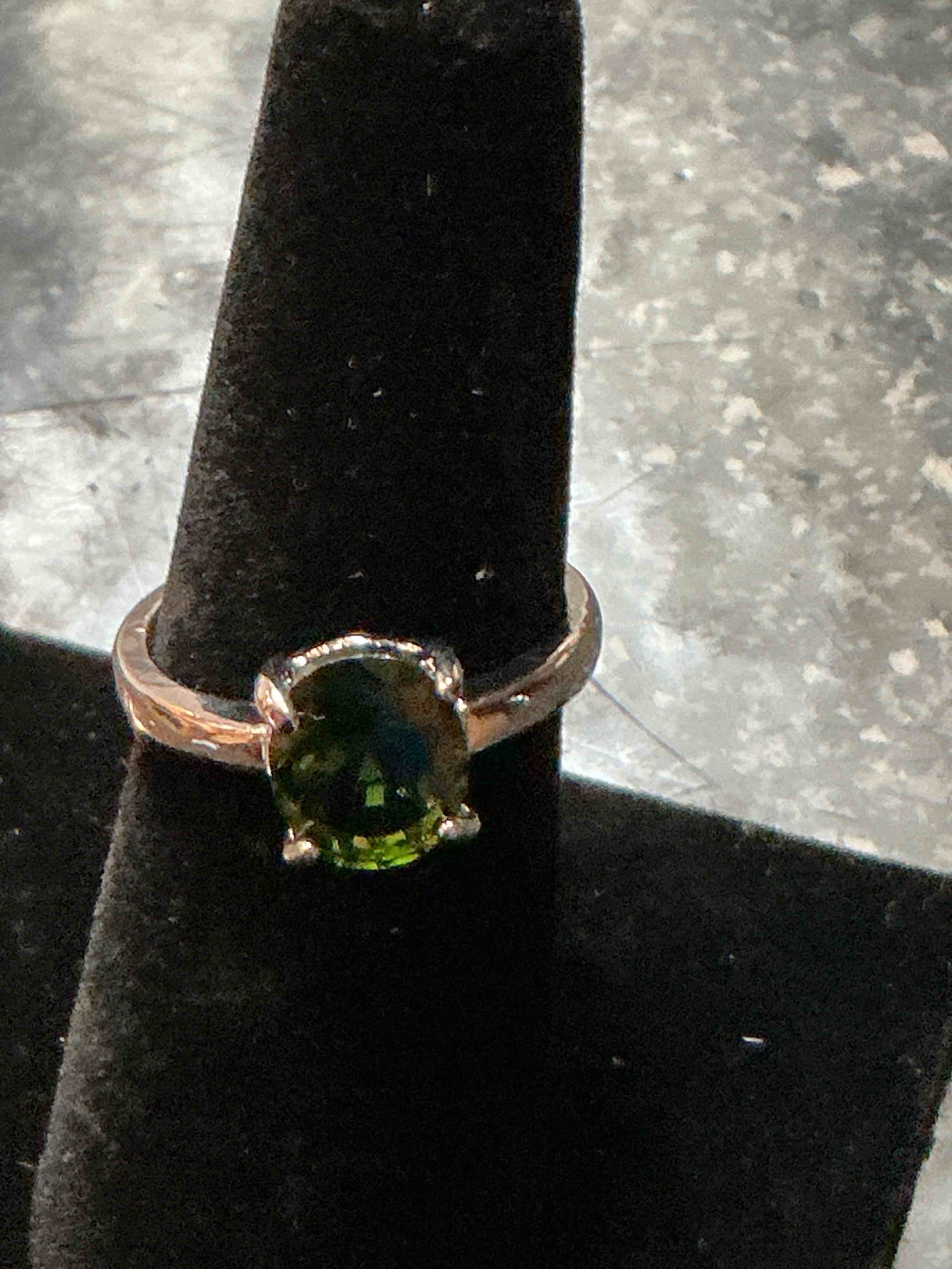 Beautiful 925 Silver Plated Green Sapphire Ring Size 7 