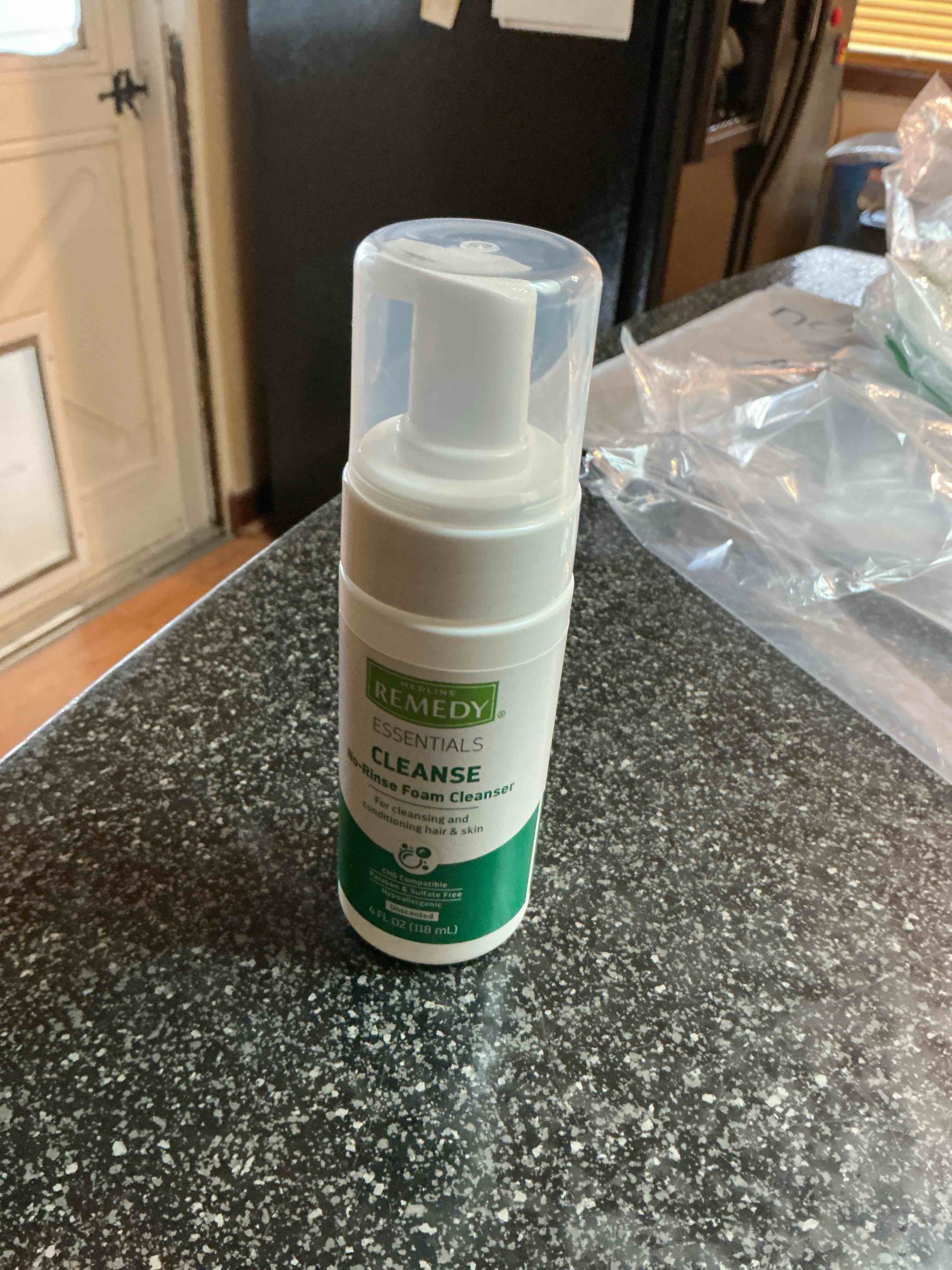 Remedy Essentials Cleanser - No Rinse Foam Cleaner 4 Fl. Oz. 