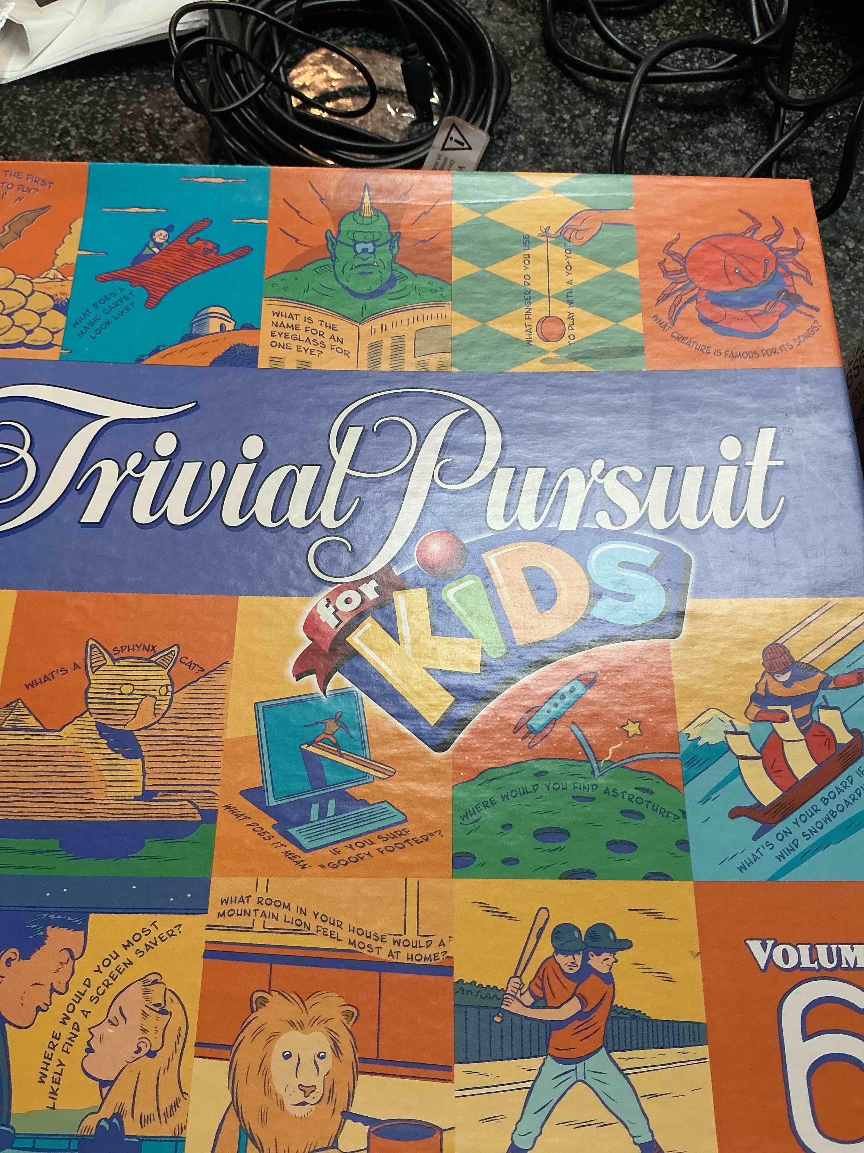 Trivial Pursuit Volume 6 Age 8 & Up 
