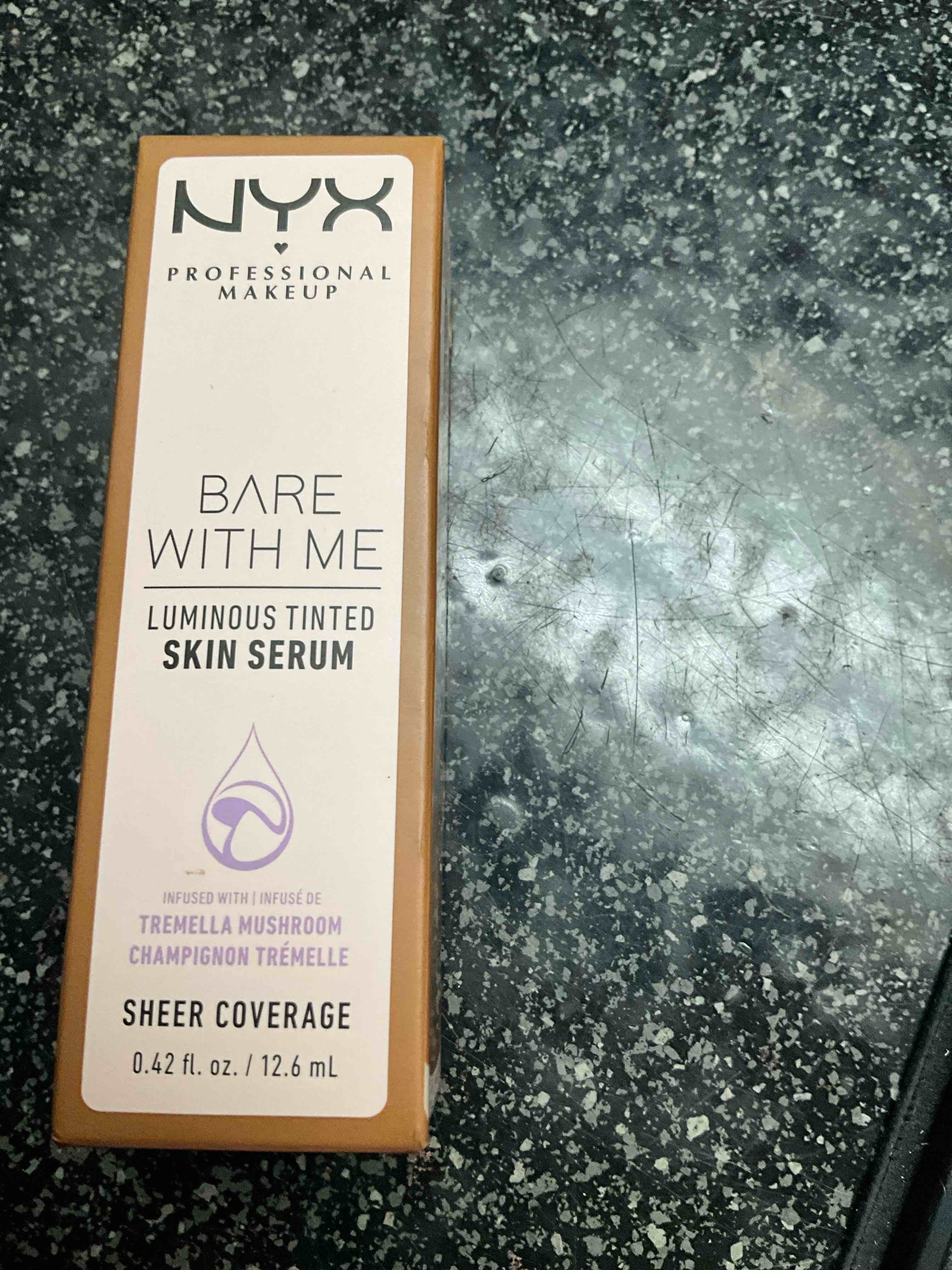 NYX Professional Makeup - Bear with Me - Luminous Tinted Skin Serum - Med. Deep 