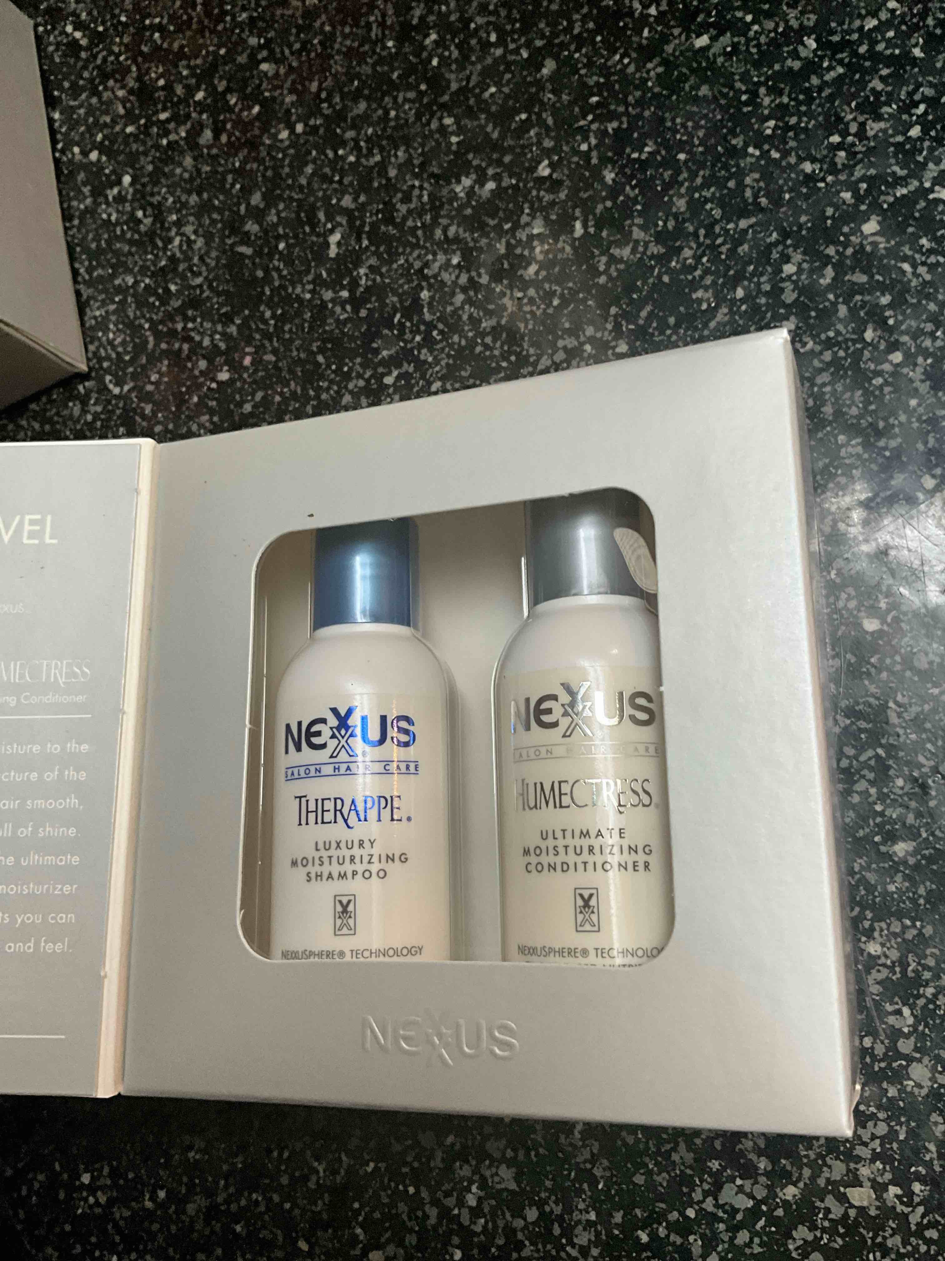 Nexus Travel Set - Therappe/Shampoo - Humectress/Conditioner 