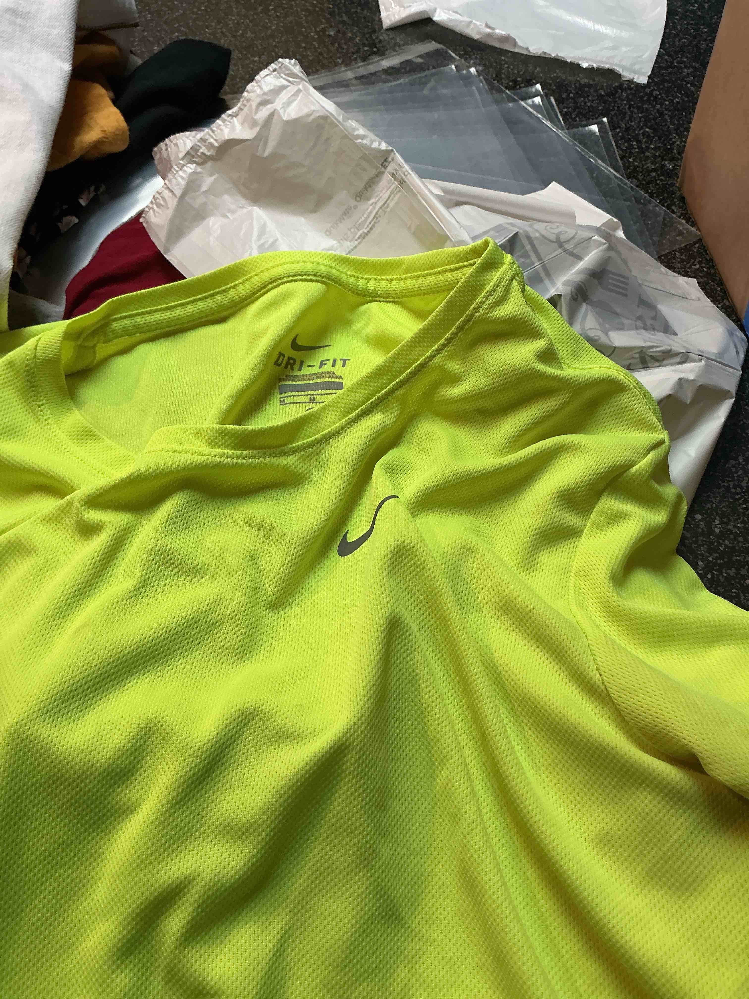 Nike Green Shirt Size M Short Sleve 