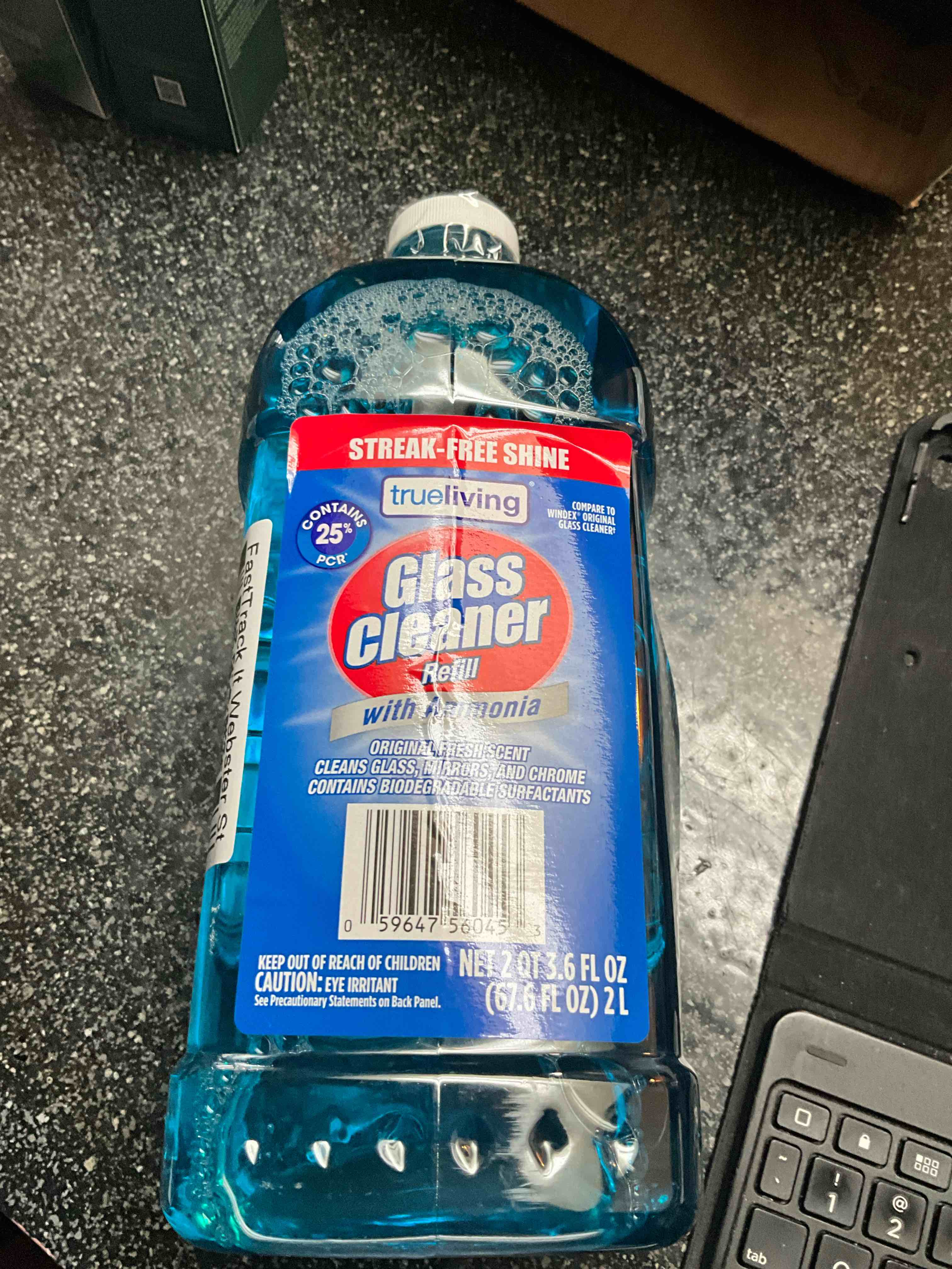 TrueLiving - Streak Free Shine - Glass Cleaner with Ammonia - 67.6 oz 