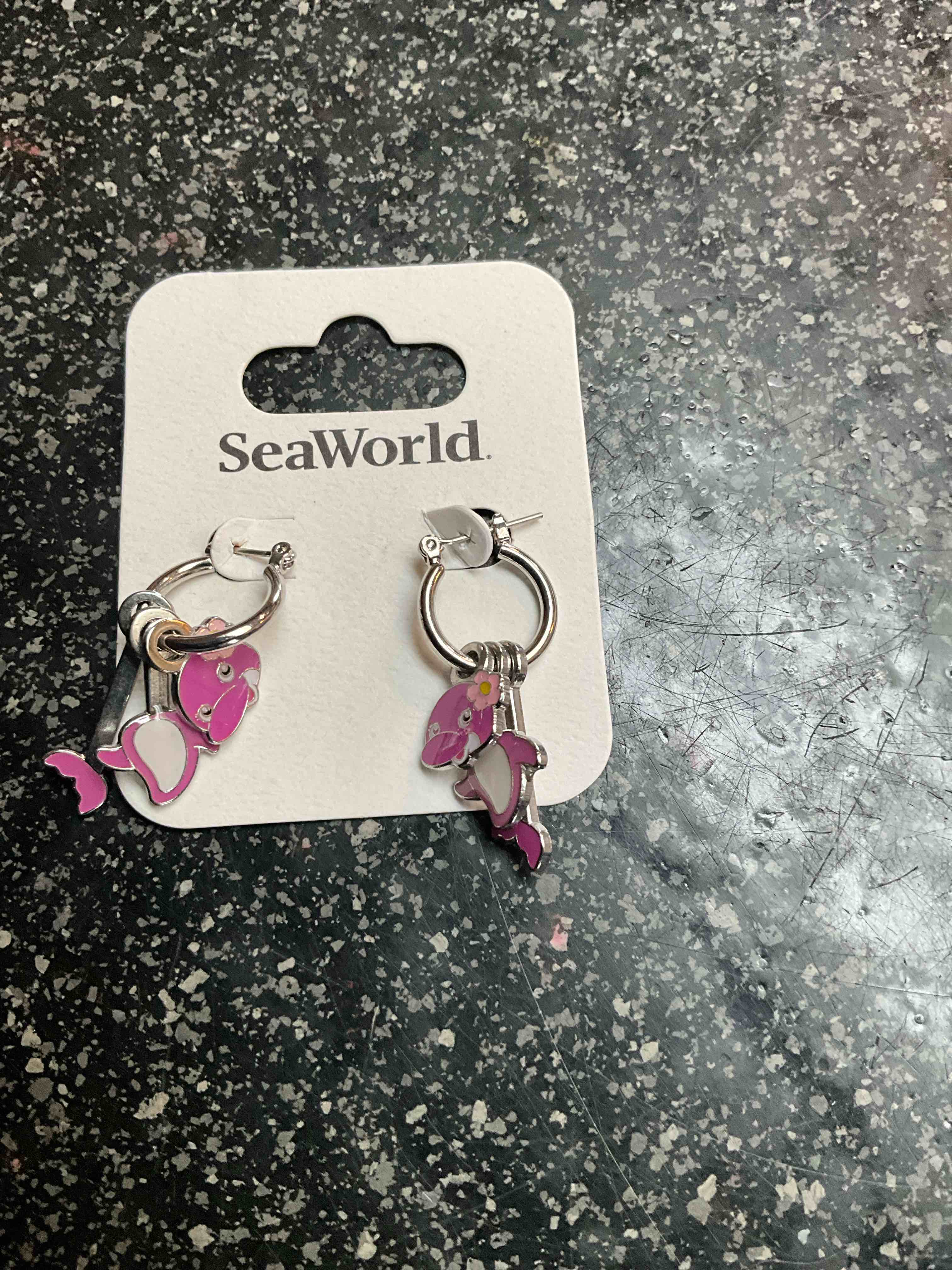Sea World - Pink Whale - 3 piece swinging Earrings 