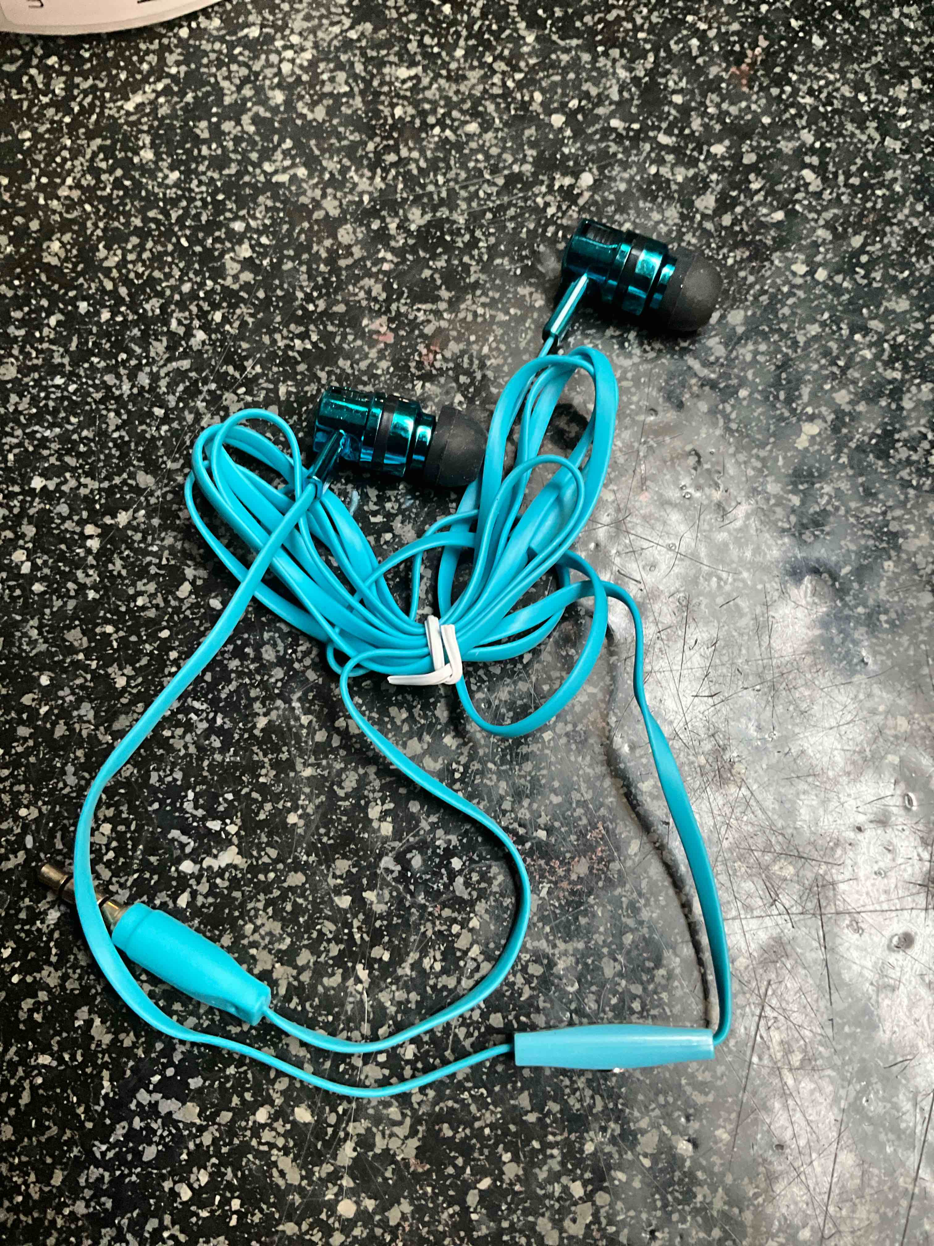 Plug & Play Earbuds  