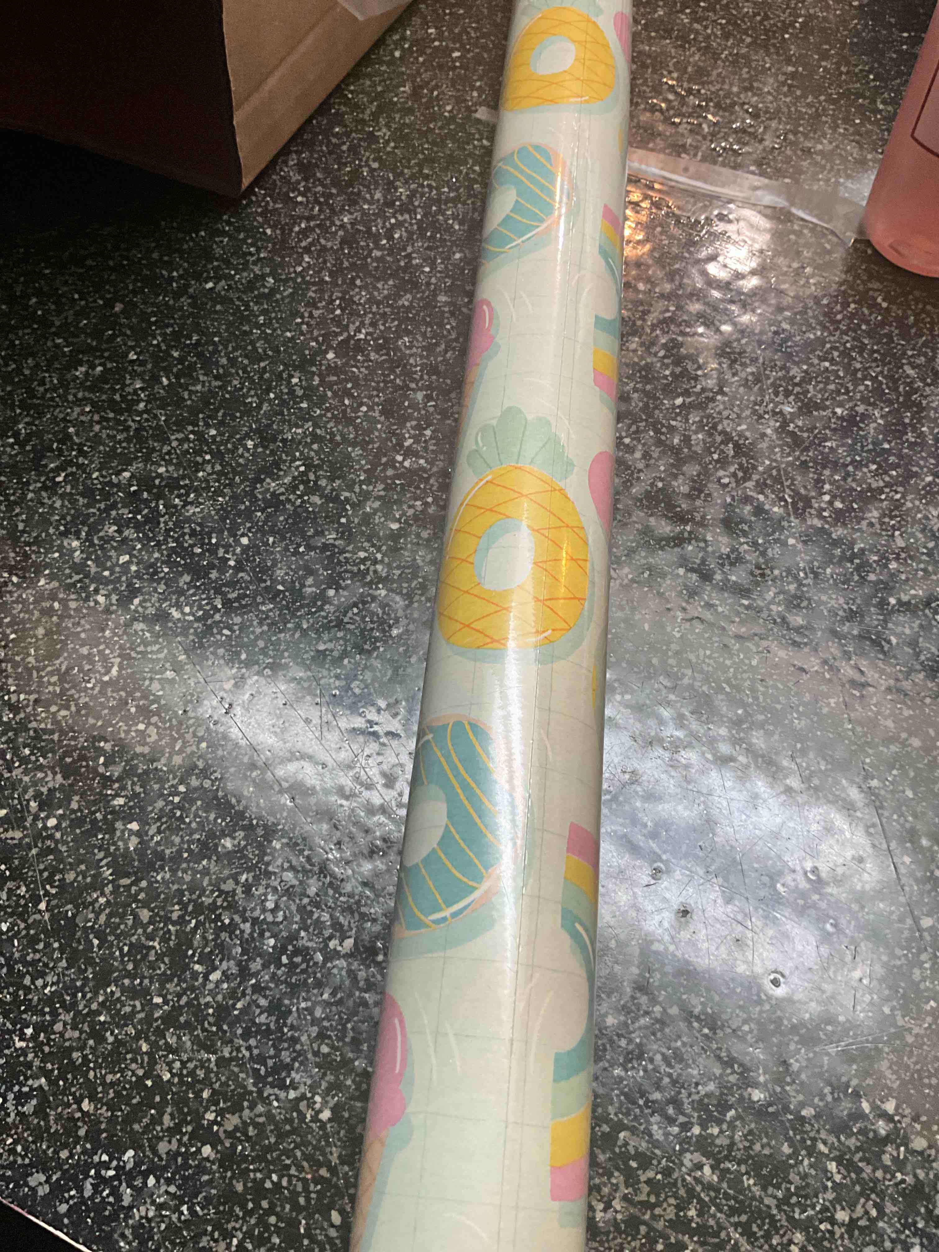 gift wrap - 20 sq ft 