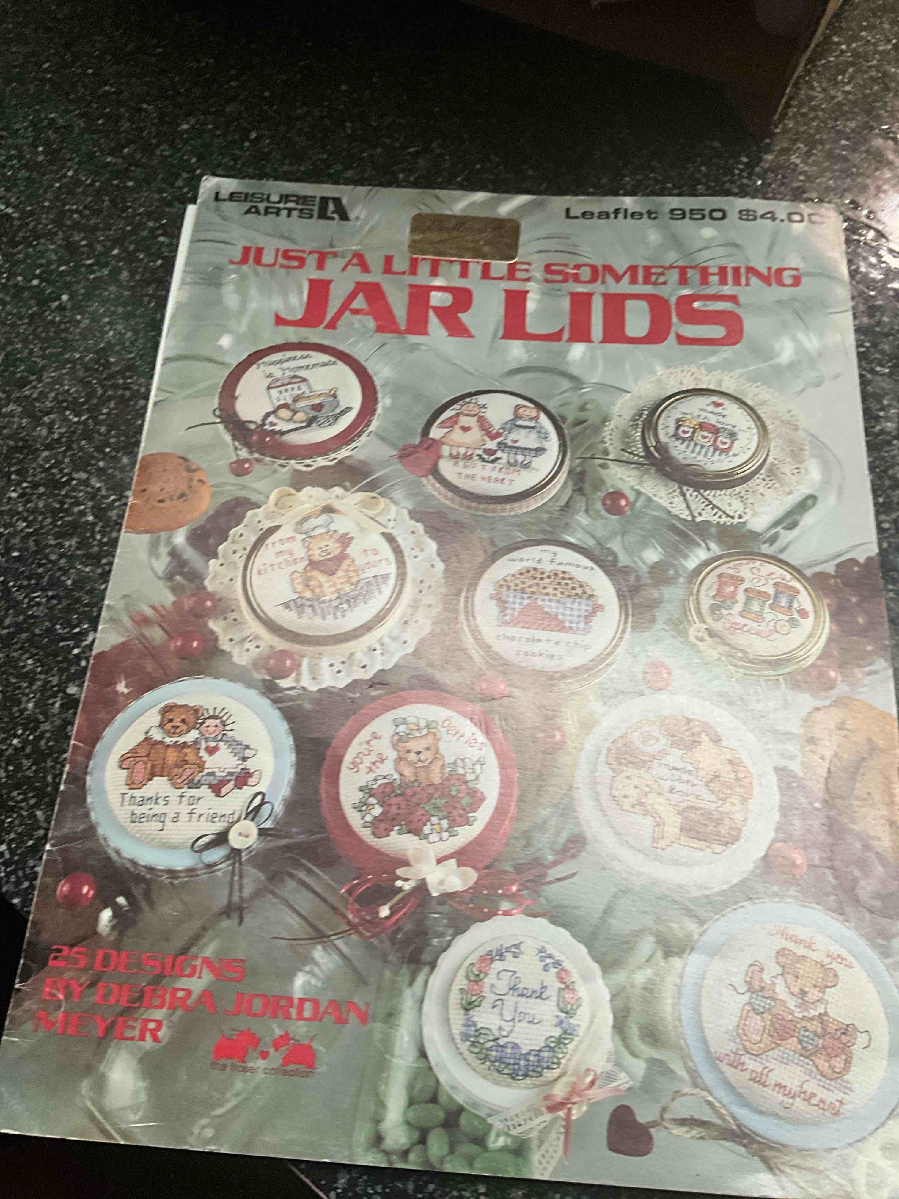 Leisure Arts - Just A Little Something - Jar Lids   