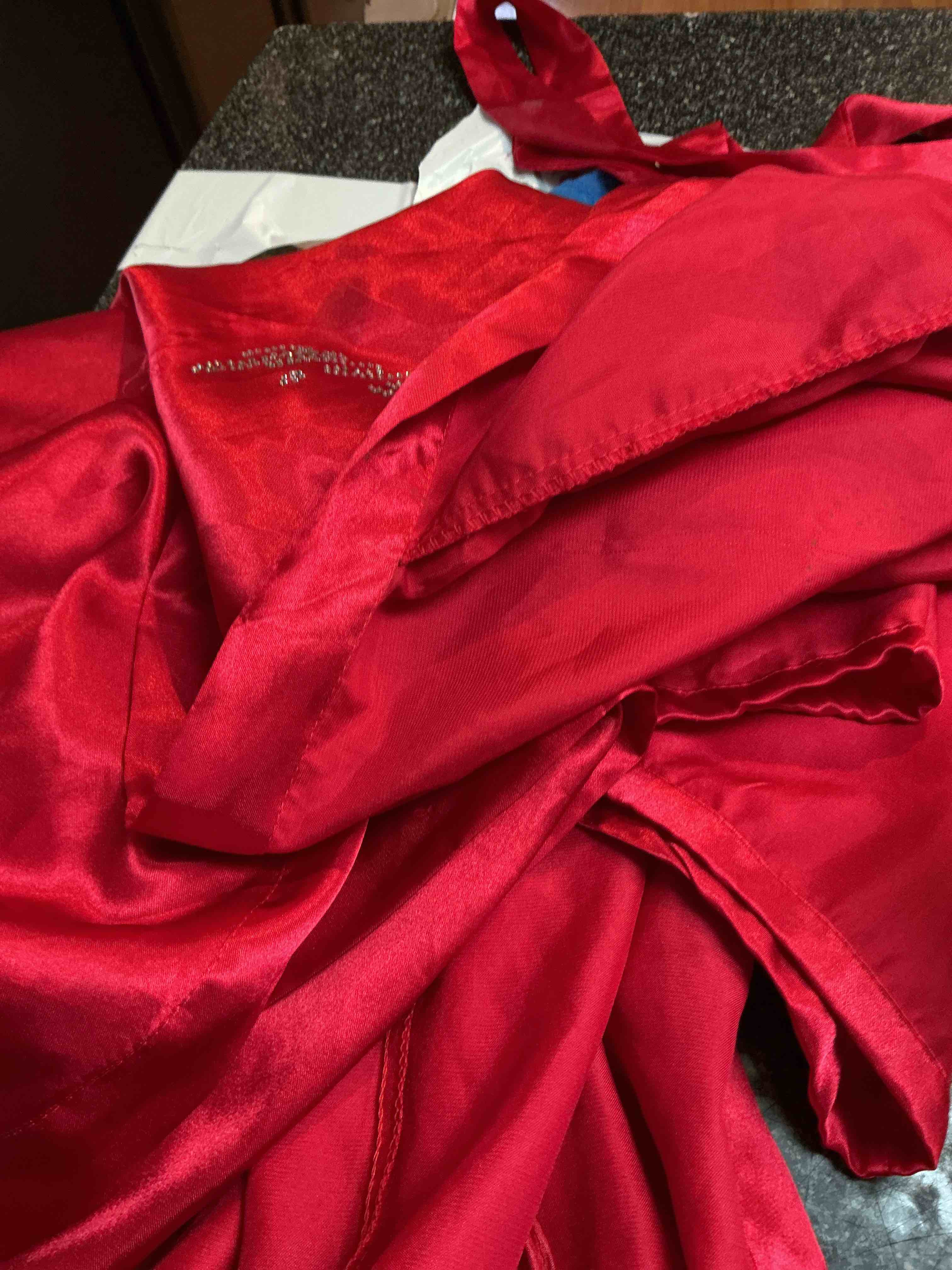 Red Bridesmaids Robe Size XXL 