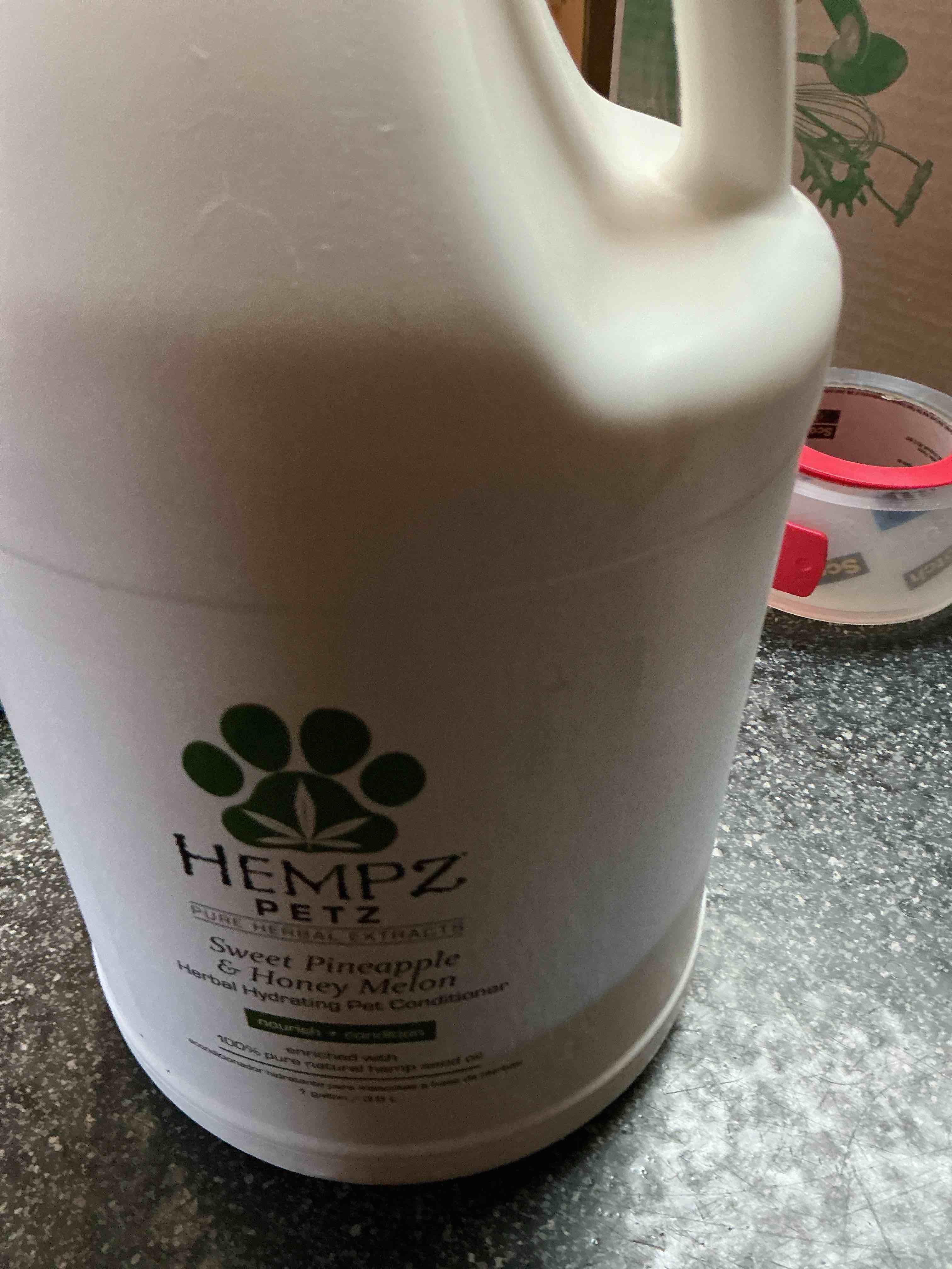 hempz petz sweet pineapple & honey melon conditioner  1 gallon 