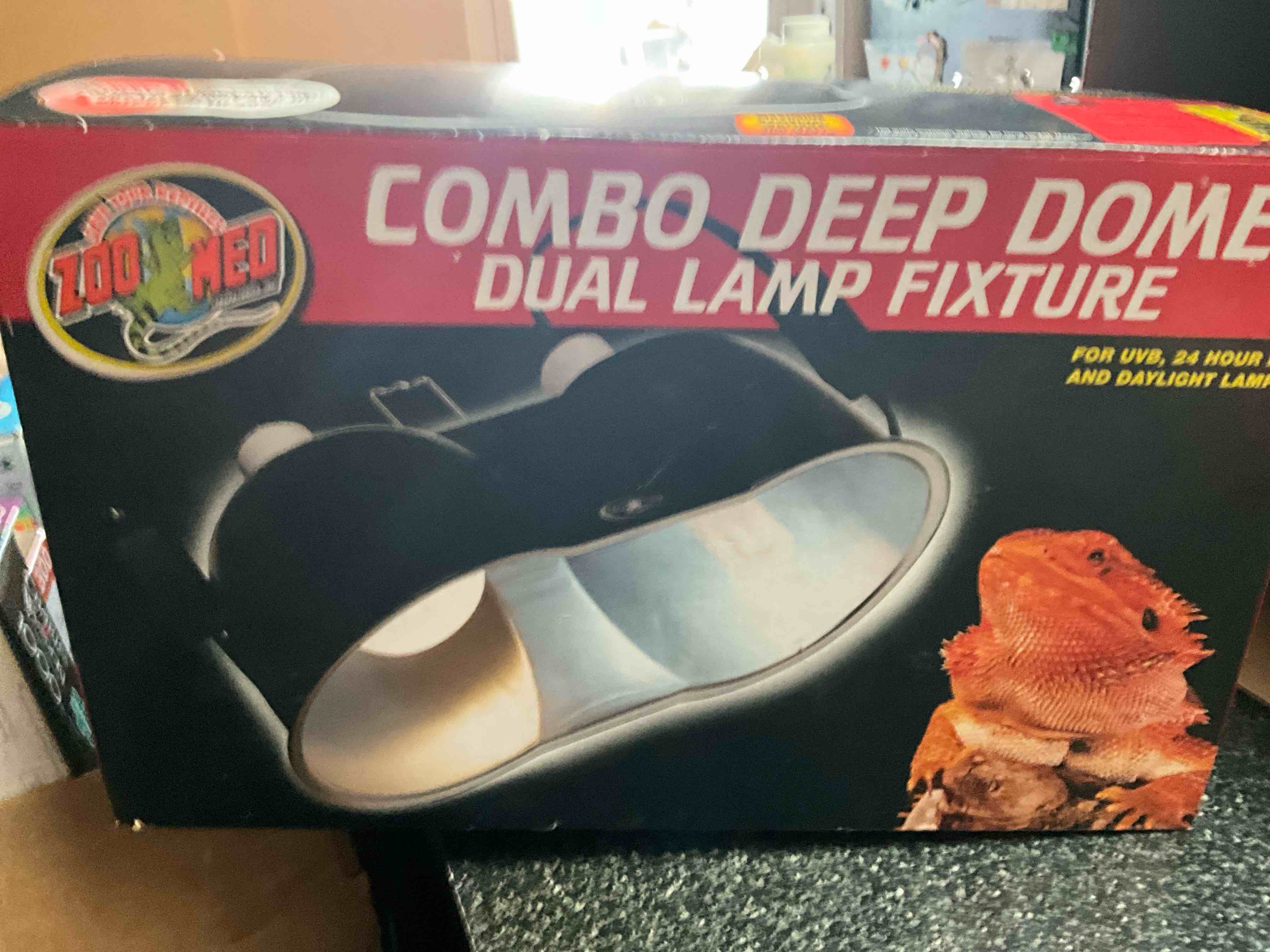Zoo Med -  Combo Deep Dome - Dual Lamp fixture 