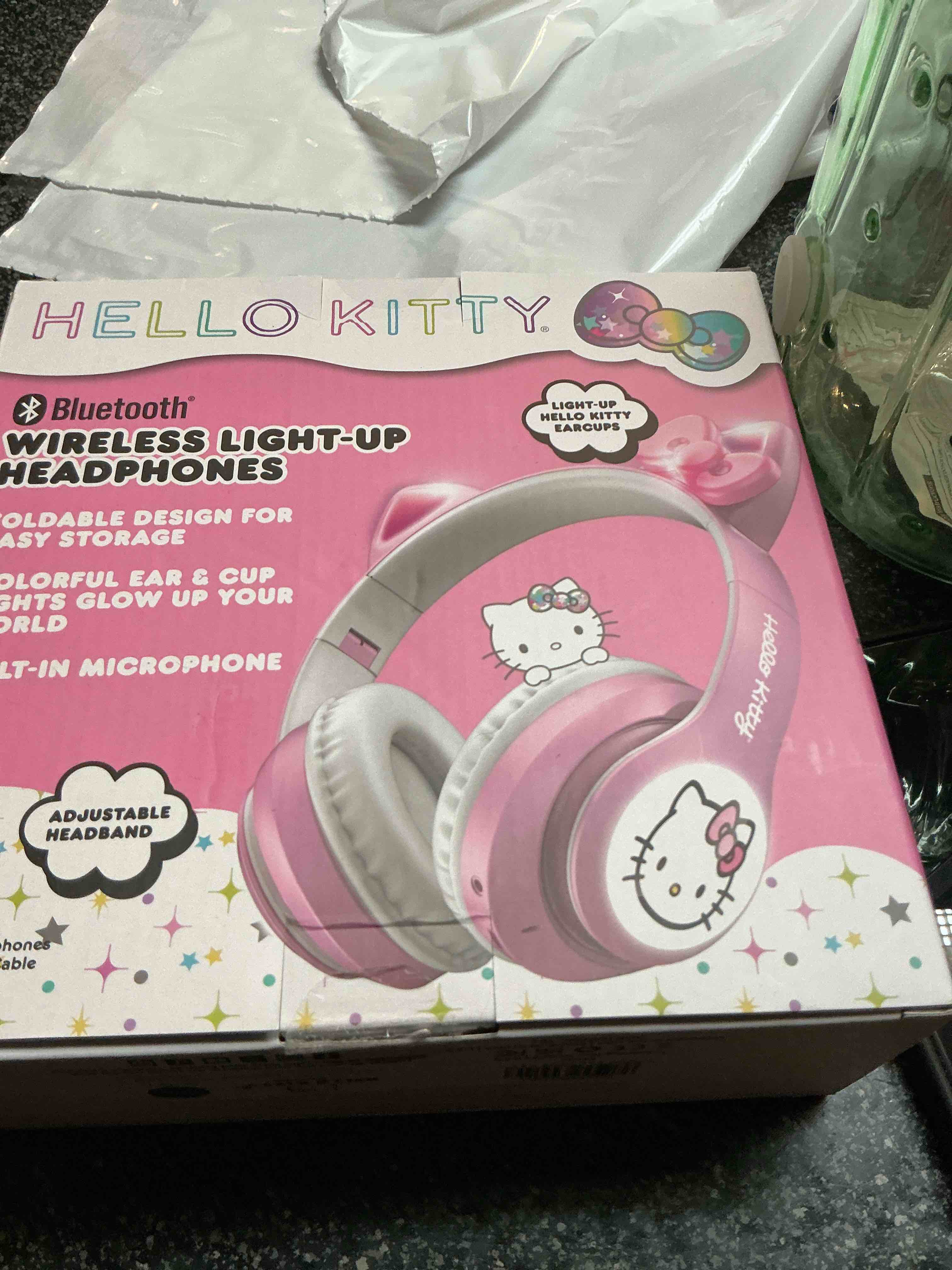 hello kitty bluetooth wireless light - up headphones 