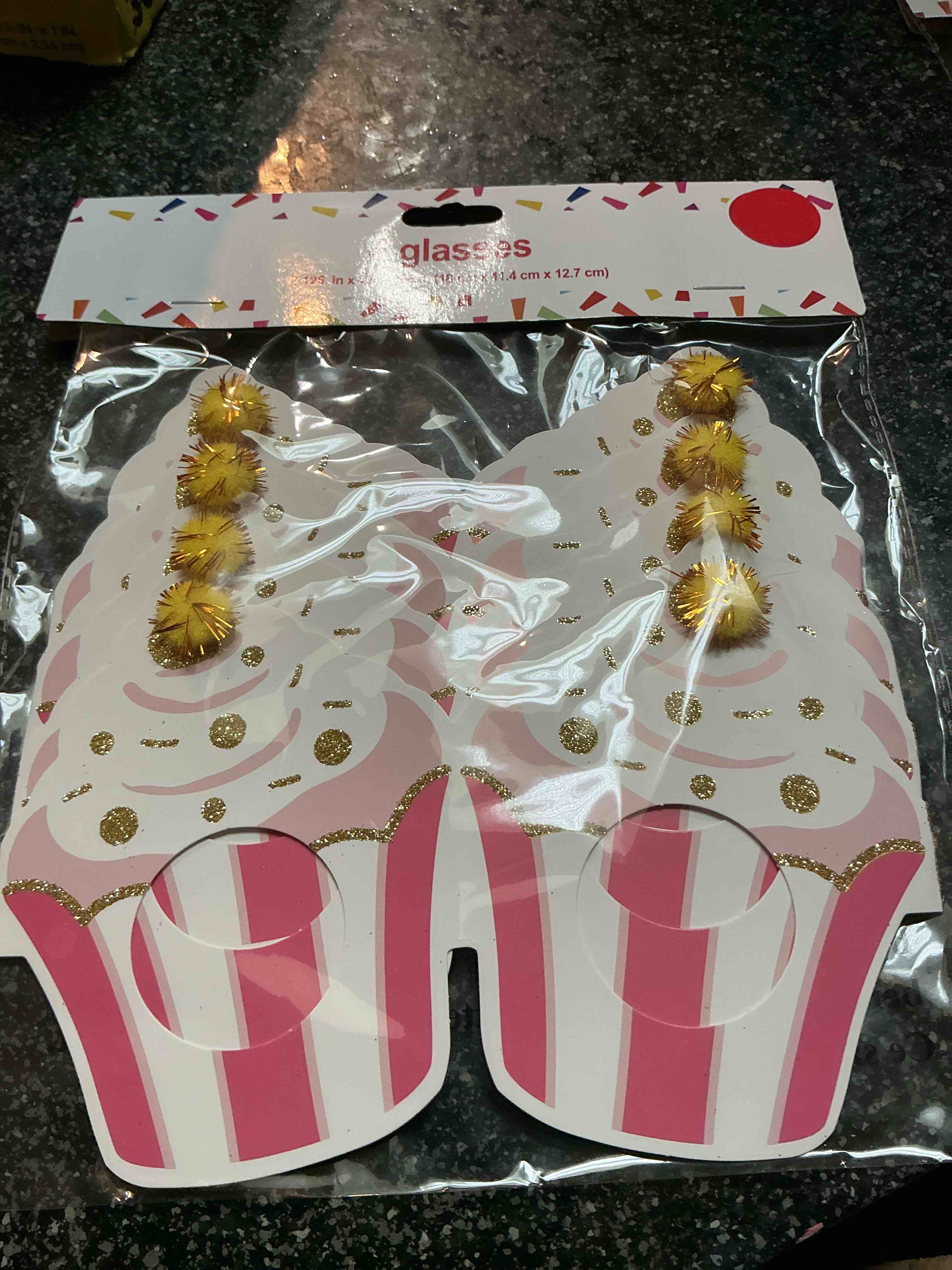4 Glasses 7.125 “ X 5 “ X 5 “  Orange & White Cup Cakes Glasses 