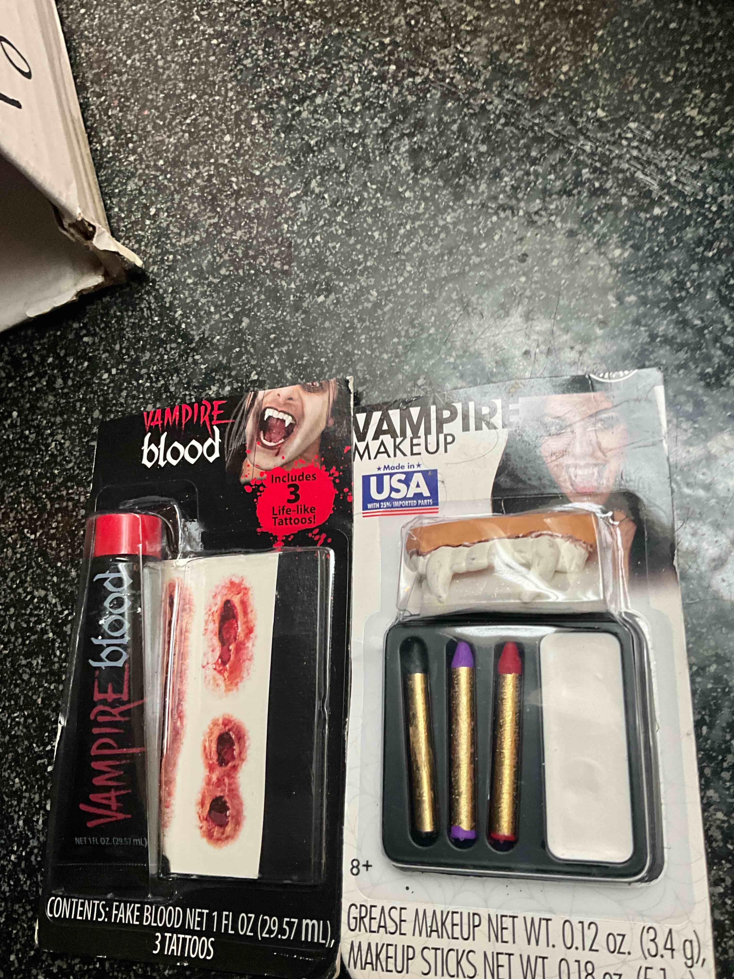 Vampire Make-up & Blood 