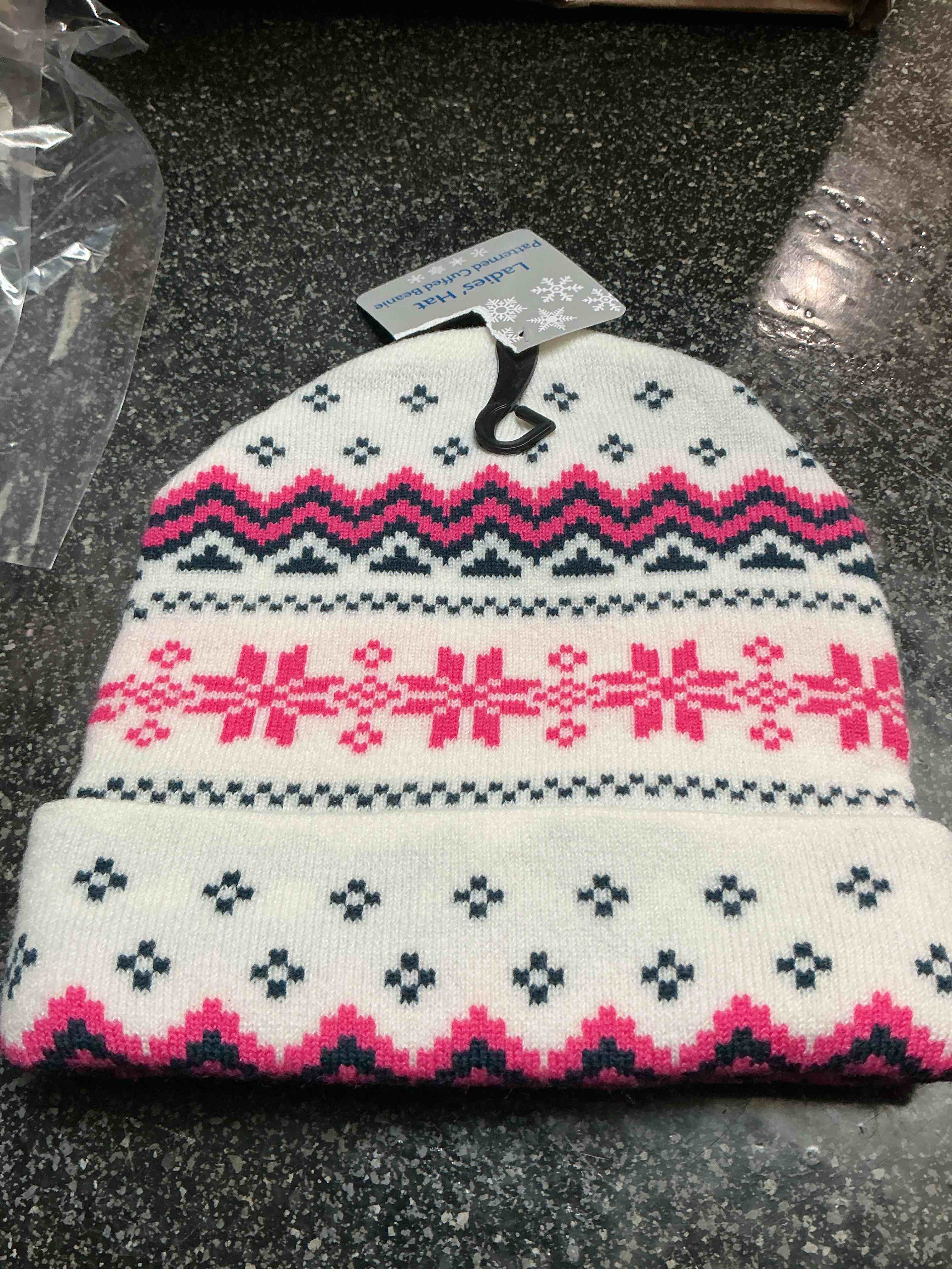 Ladies - Patterned Cuffed Beanie Hat 