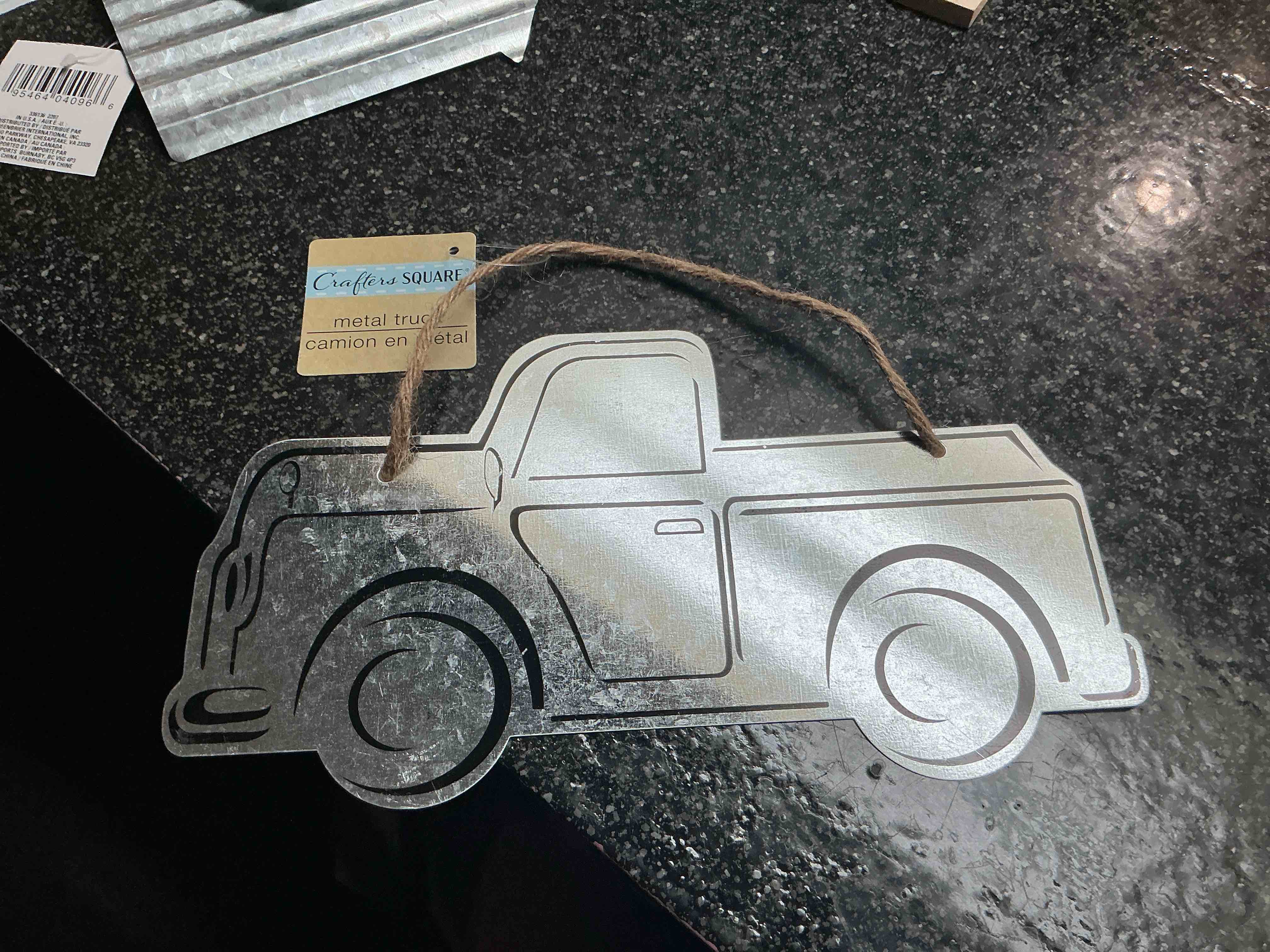 Crafts Square Metal Truck Hanging Decor
