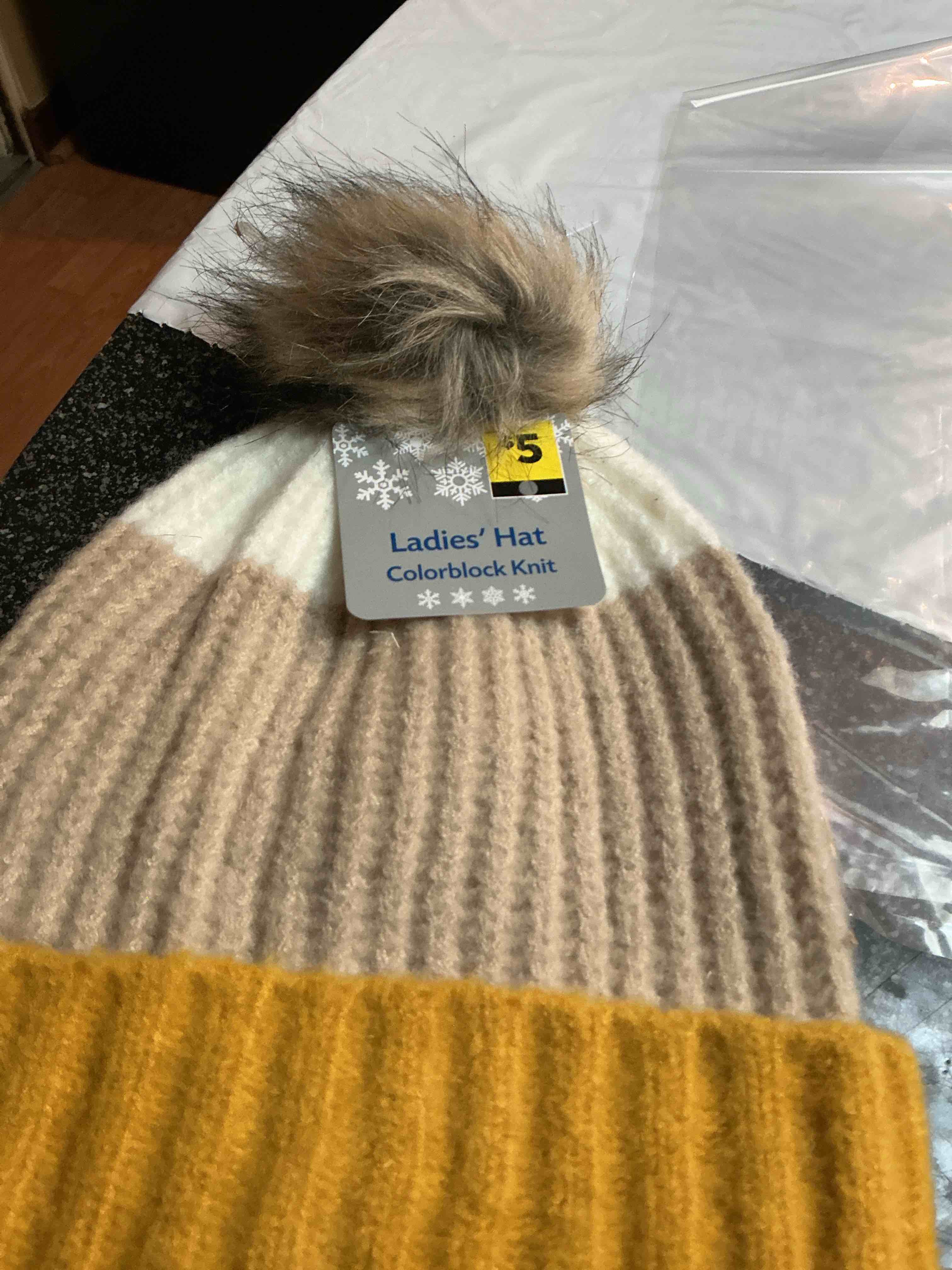 Ladies Hat Color Block Knit 